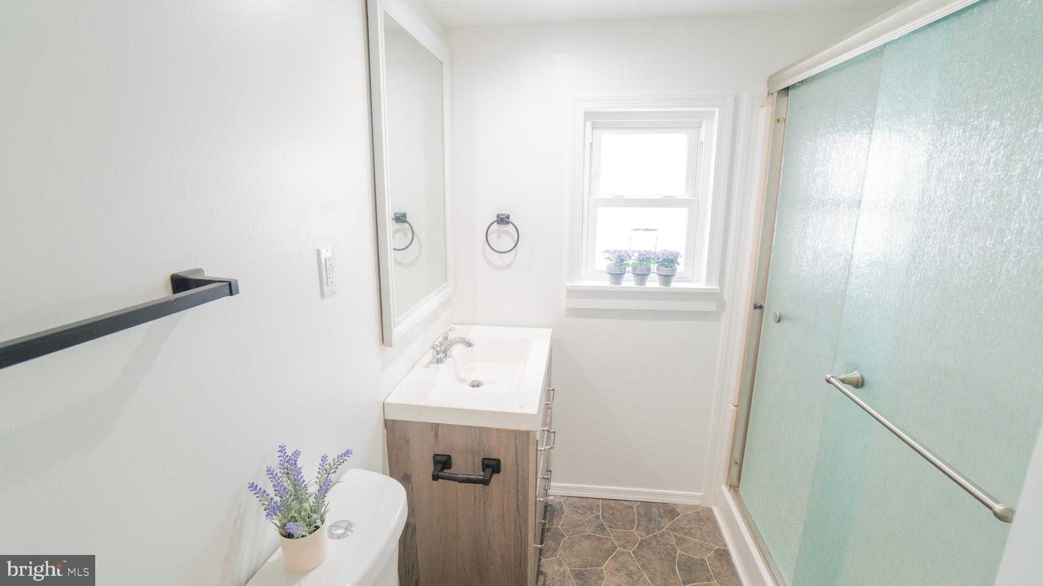 409 S 19th St photo 24