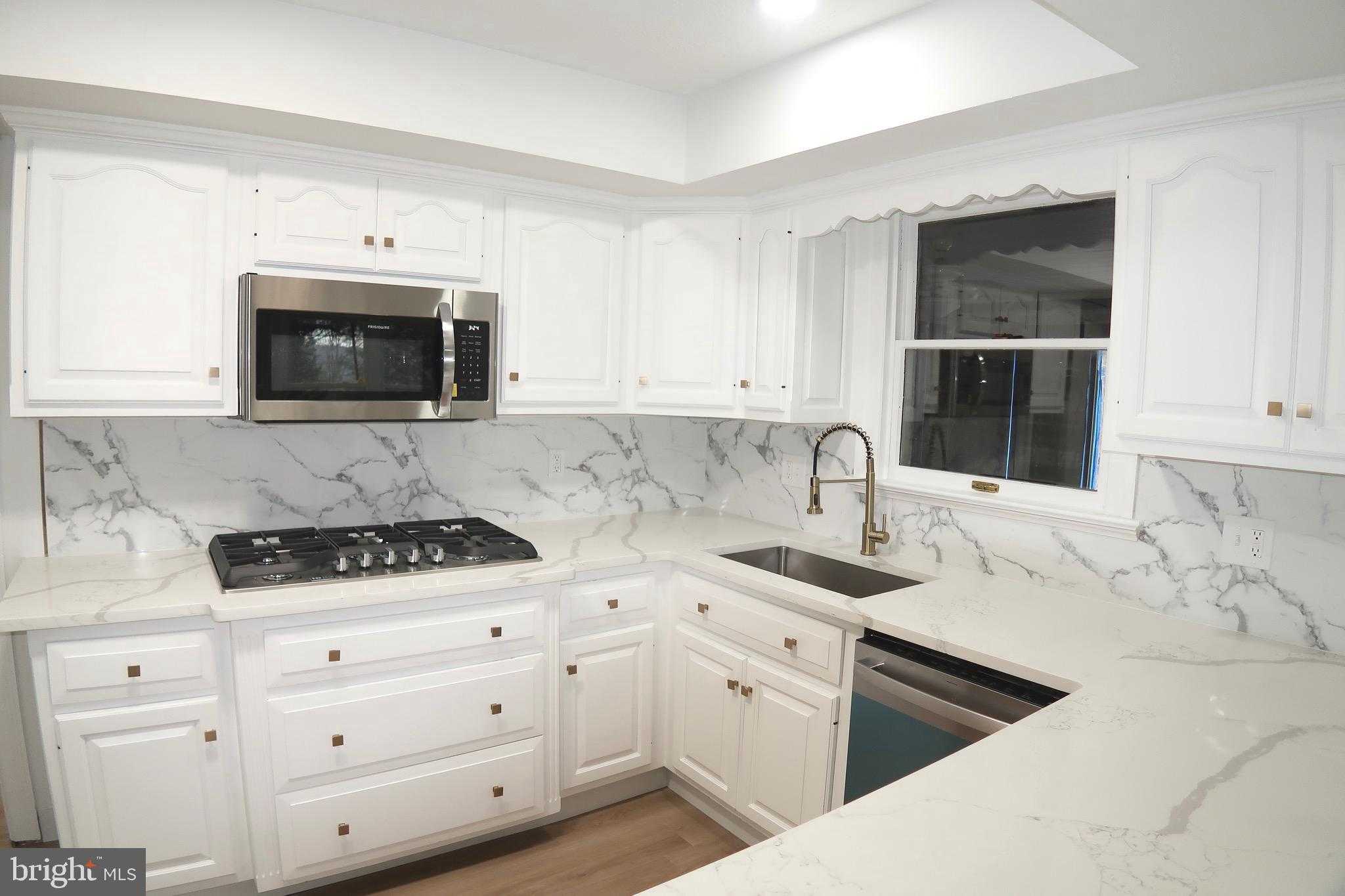 765 Witmer Rd photo 19