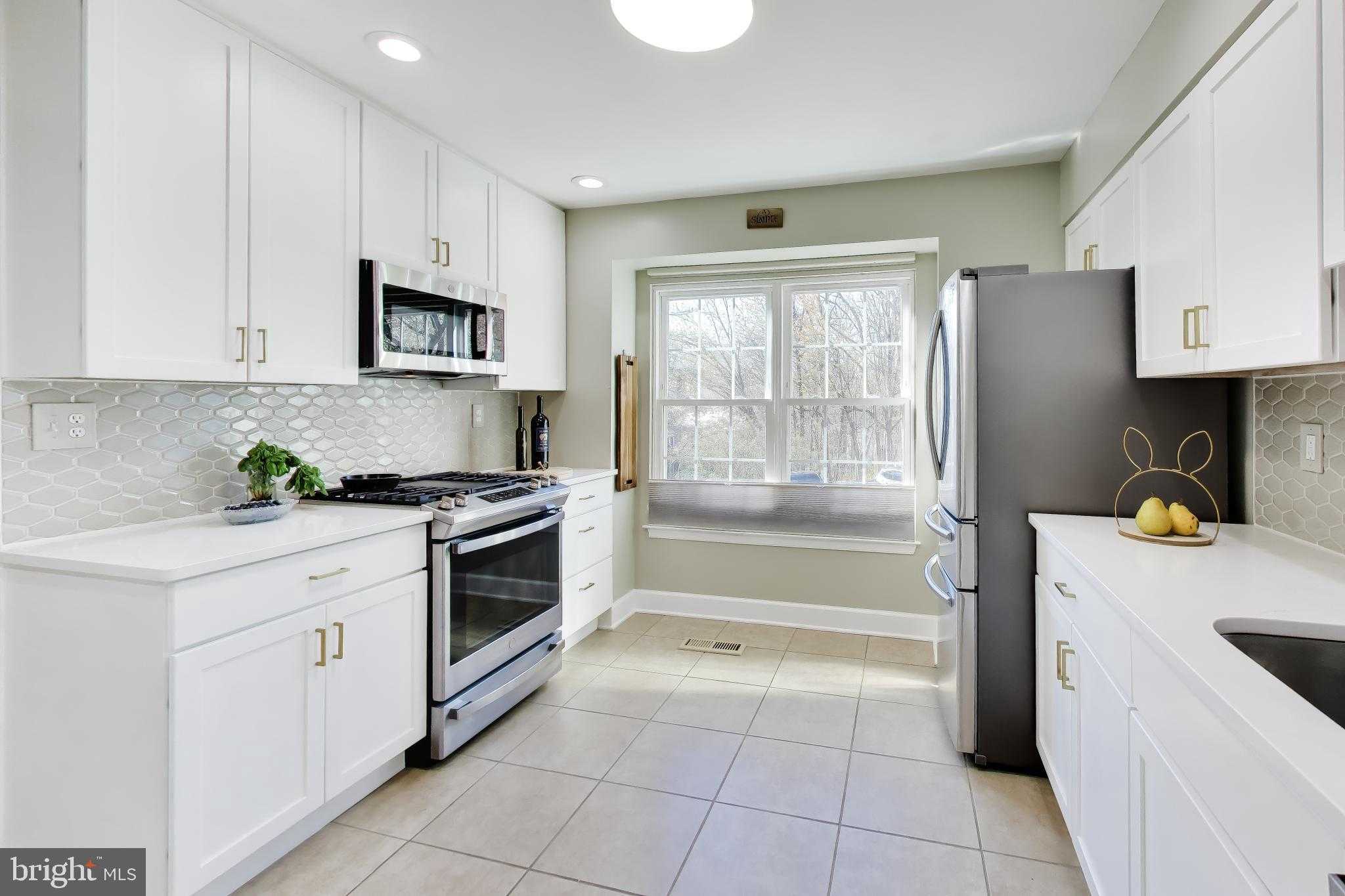 7812 Solomon Seal Dr photo 16