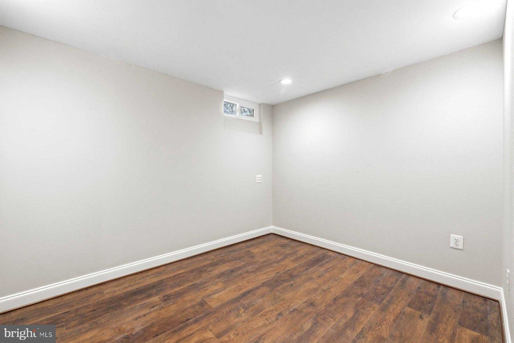 11101 Knights CT photo 41