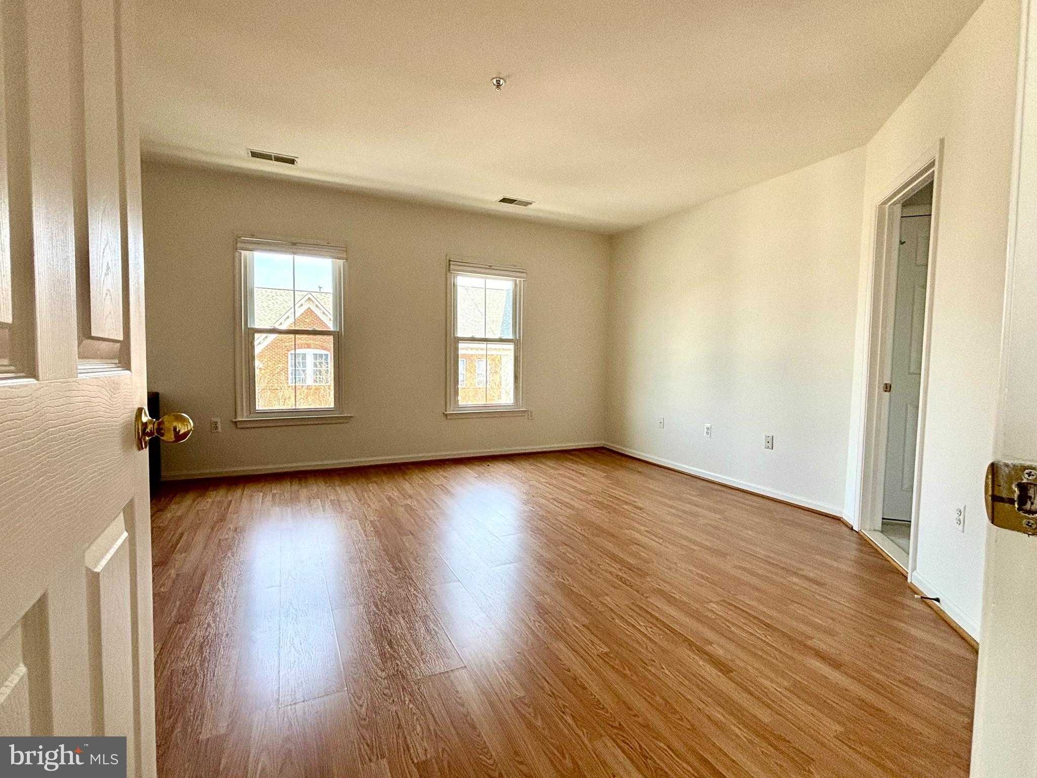 W Montgomery Ave photo 31