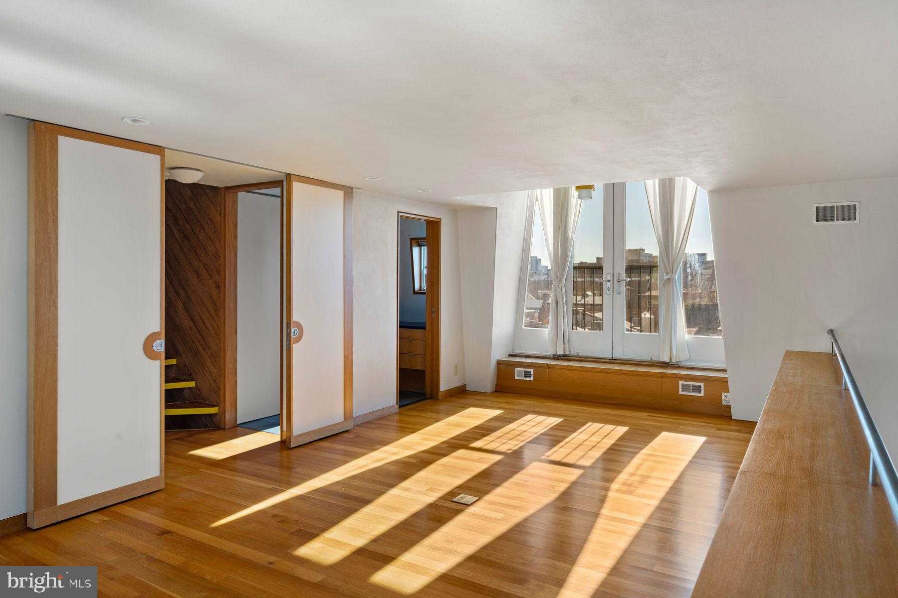 307 S Chadwick St photo 41