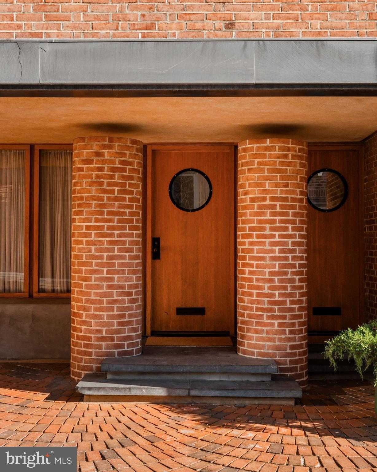 307 S Chadwick St photo 6