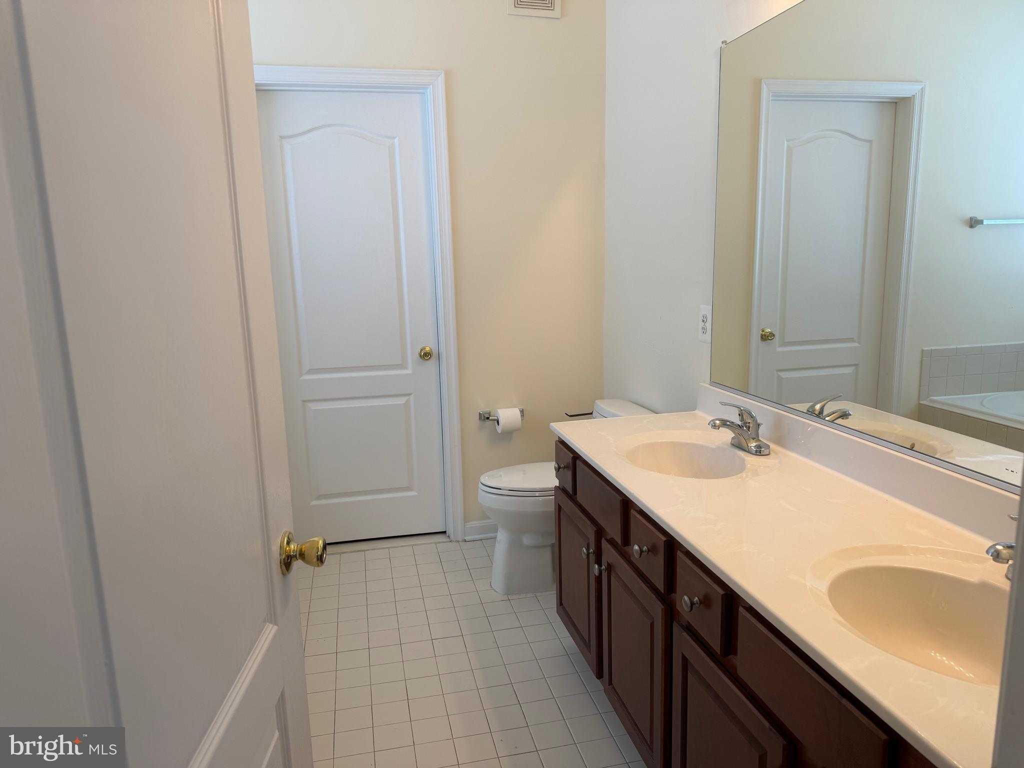 5550 Capital Gateway Dr # 394 photo 51