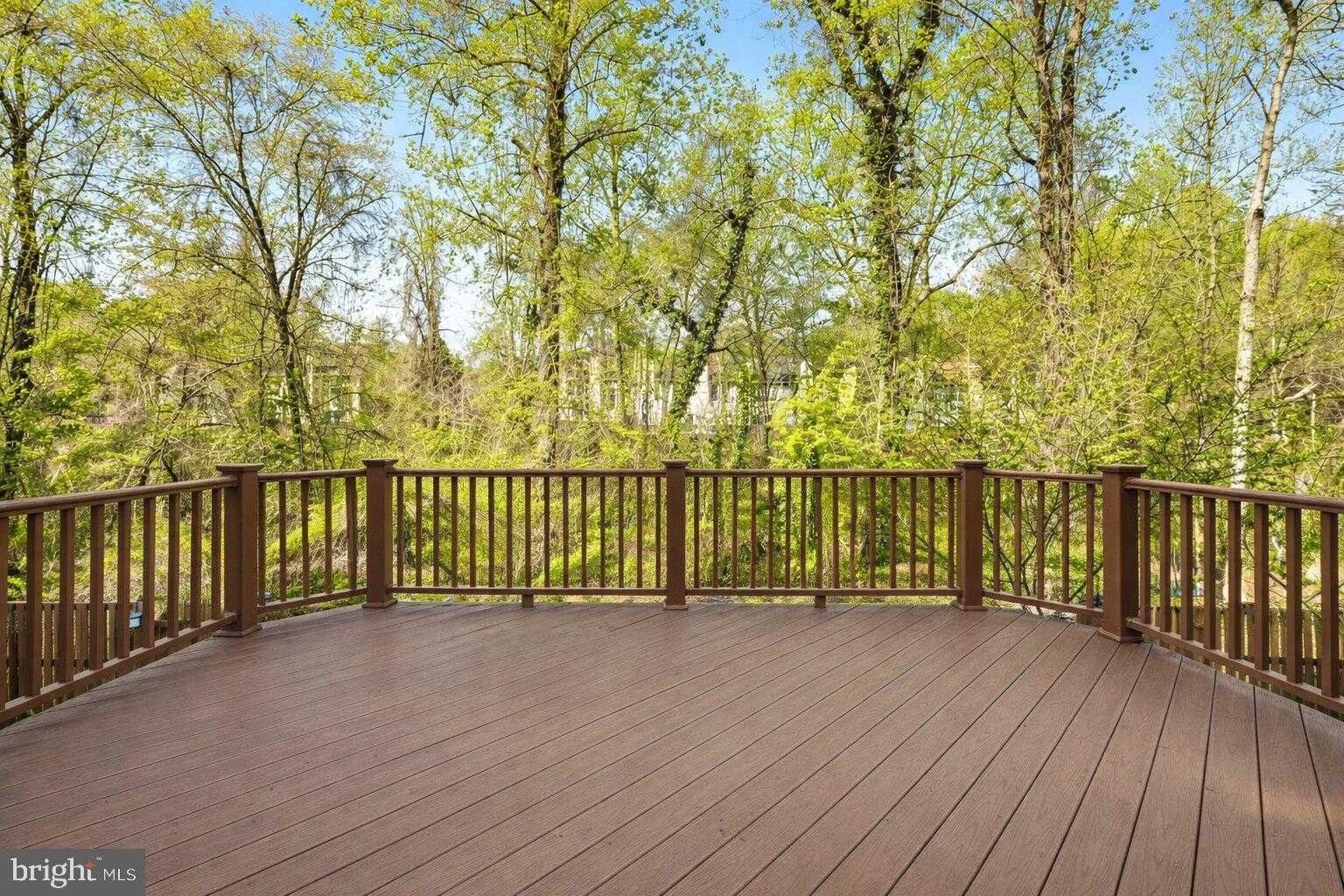 5872 Langton Dr photo 10