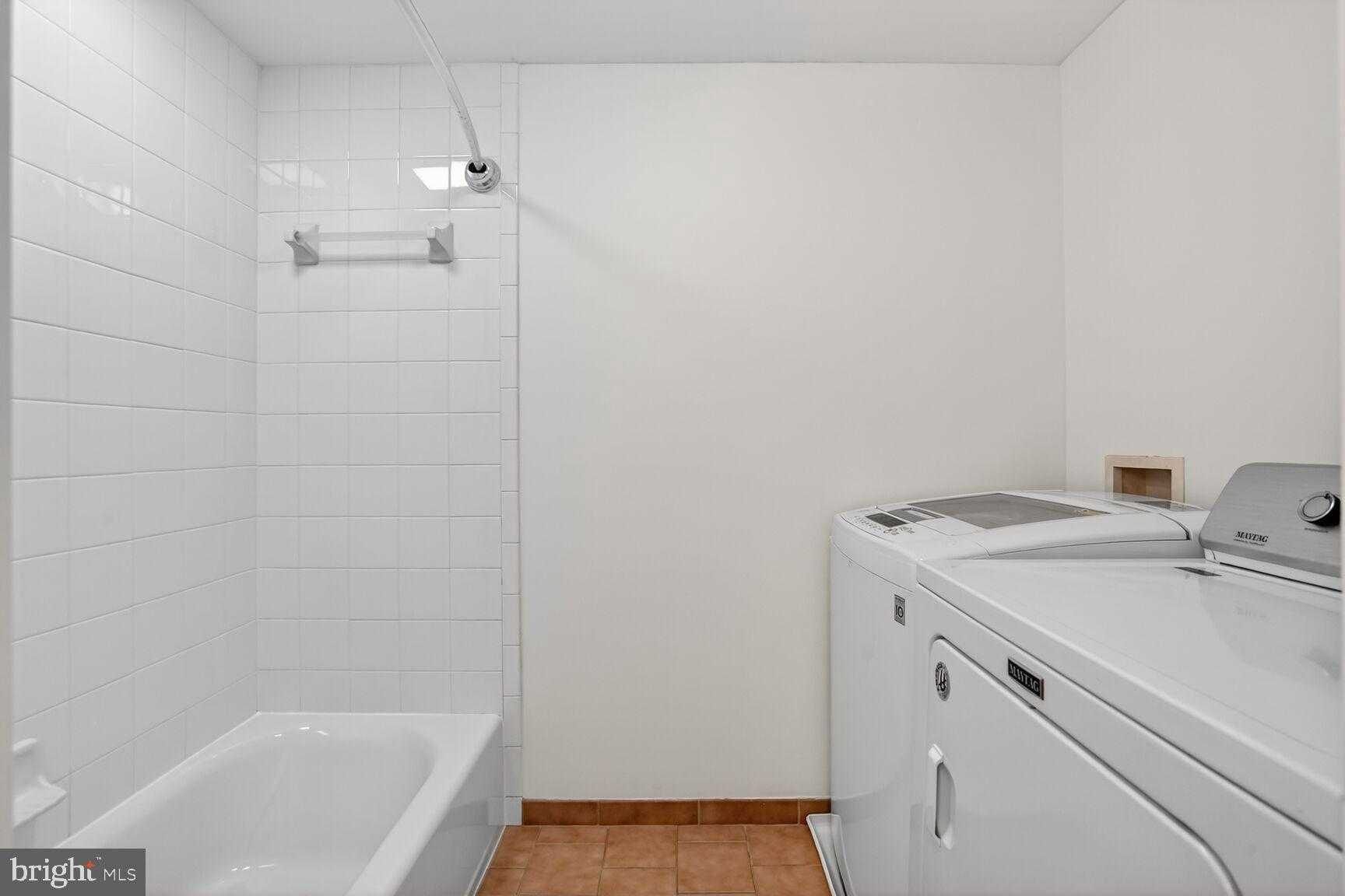 6610 Cavalier Dr photo 23