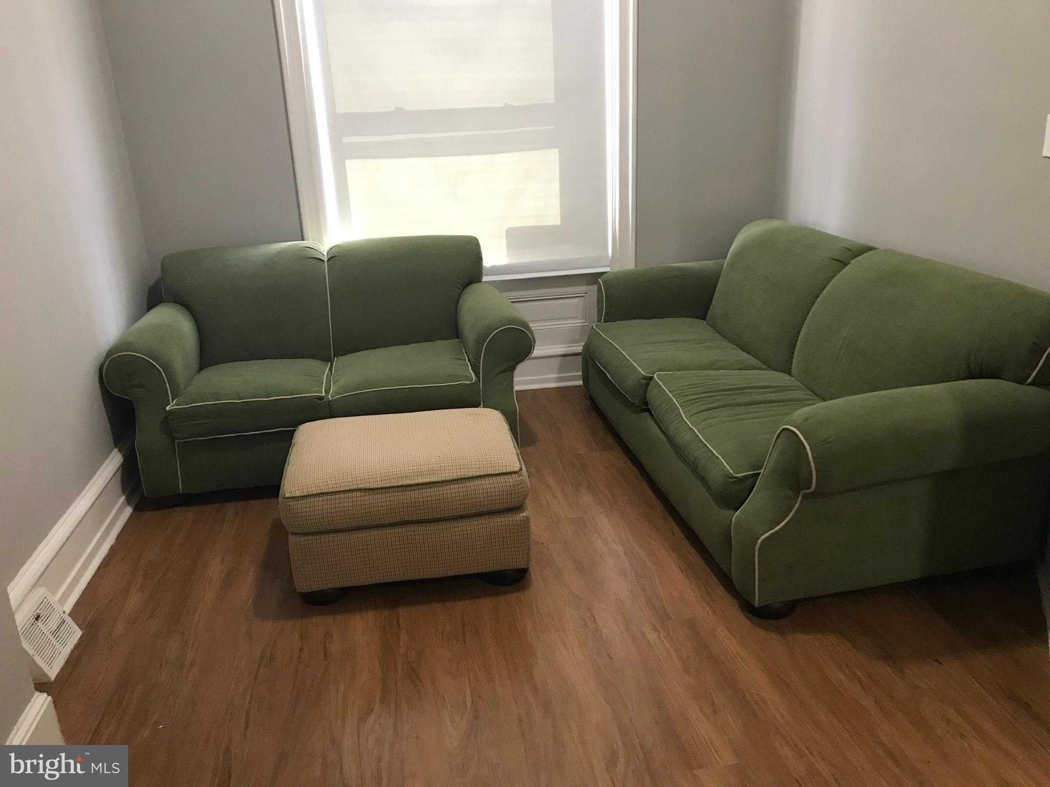 1735 Edgley St photo 5