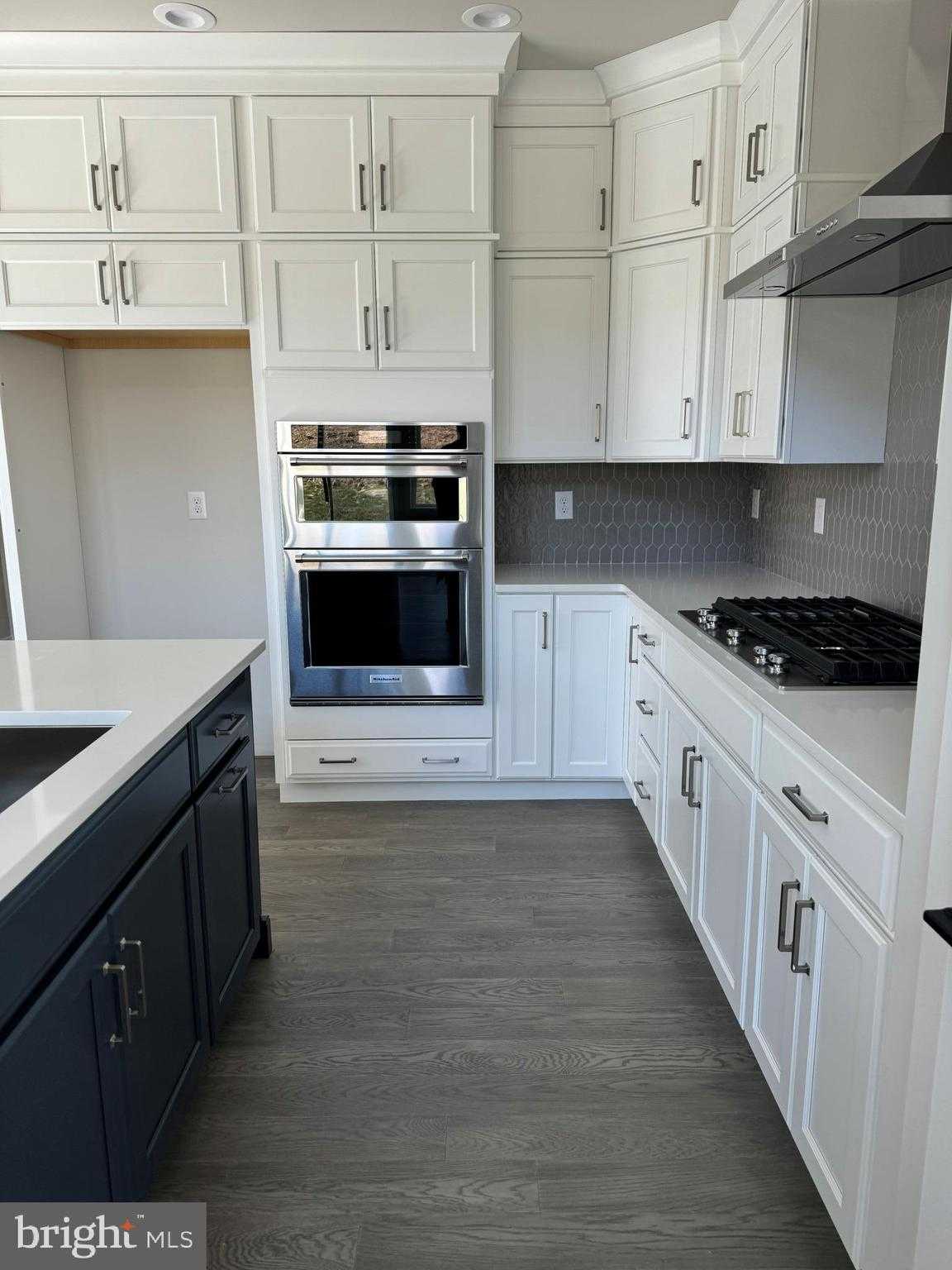 569 Trifecta Rd photo 31