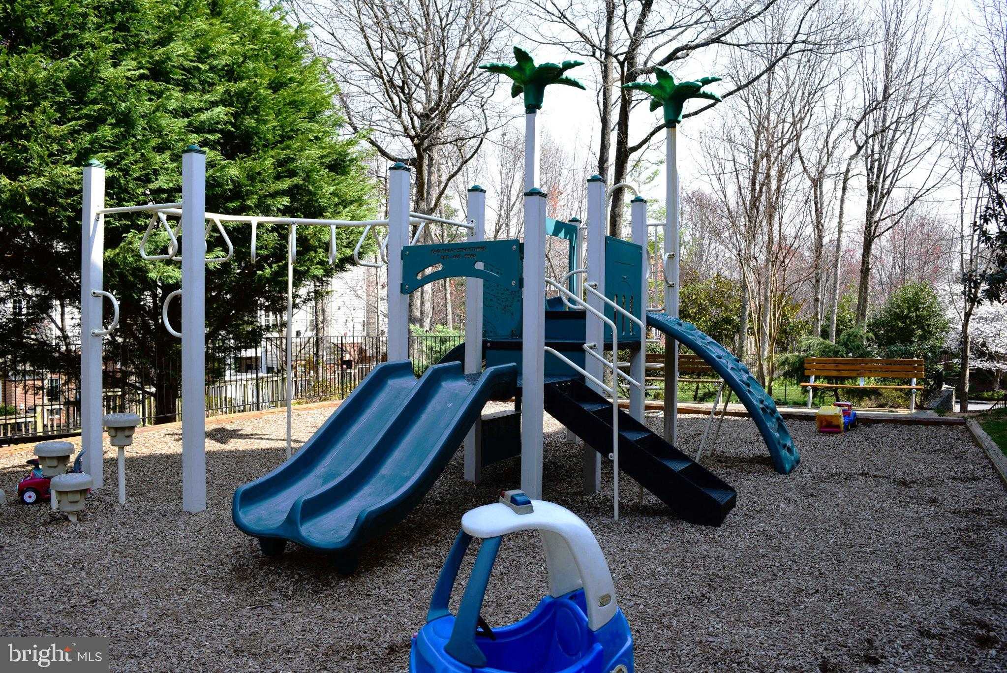 2412 Gretter Pl photo 32