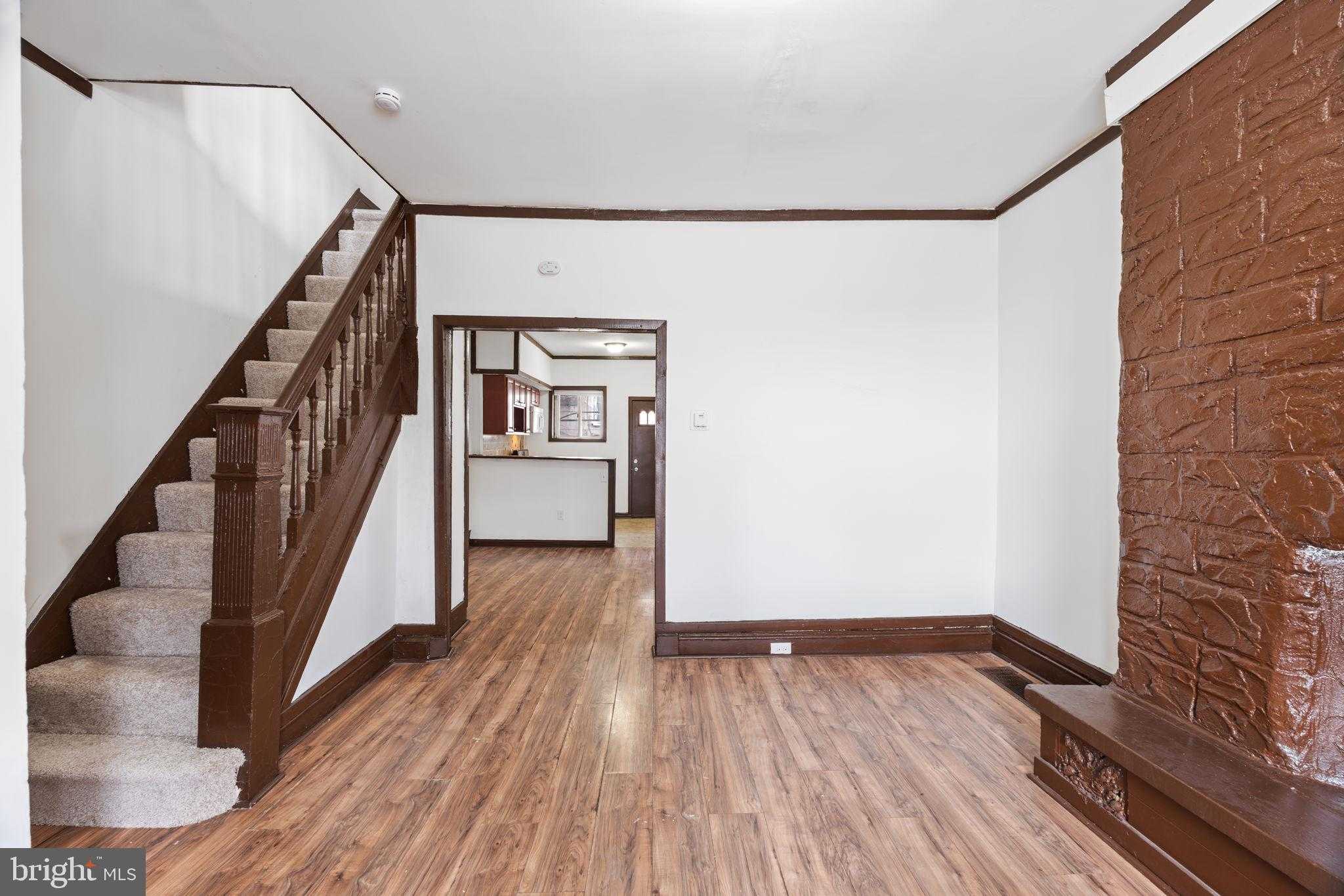 5459 Race St photo 3