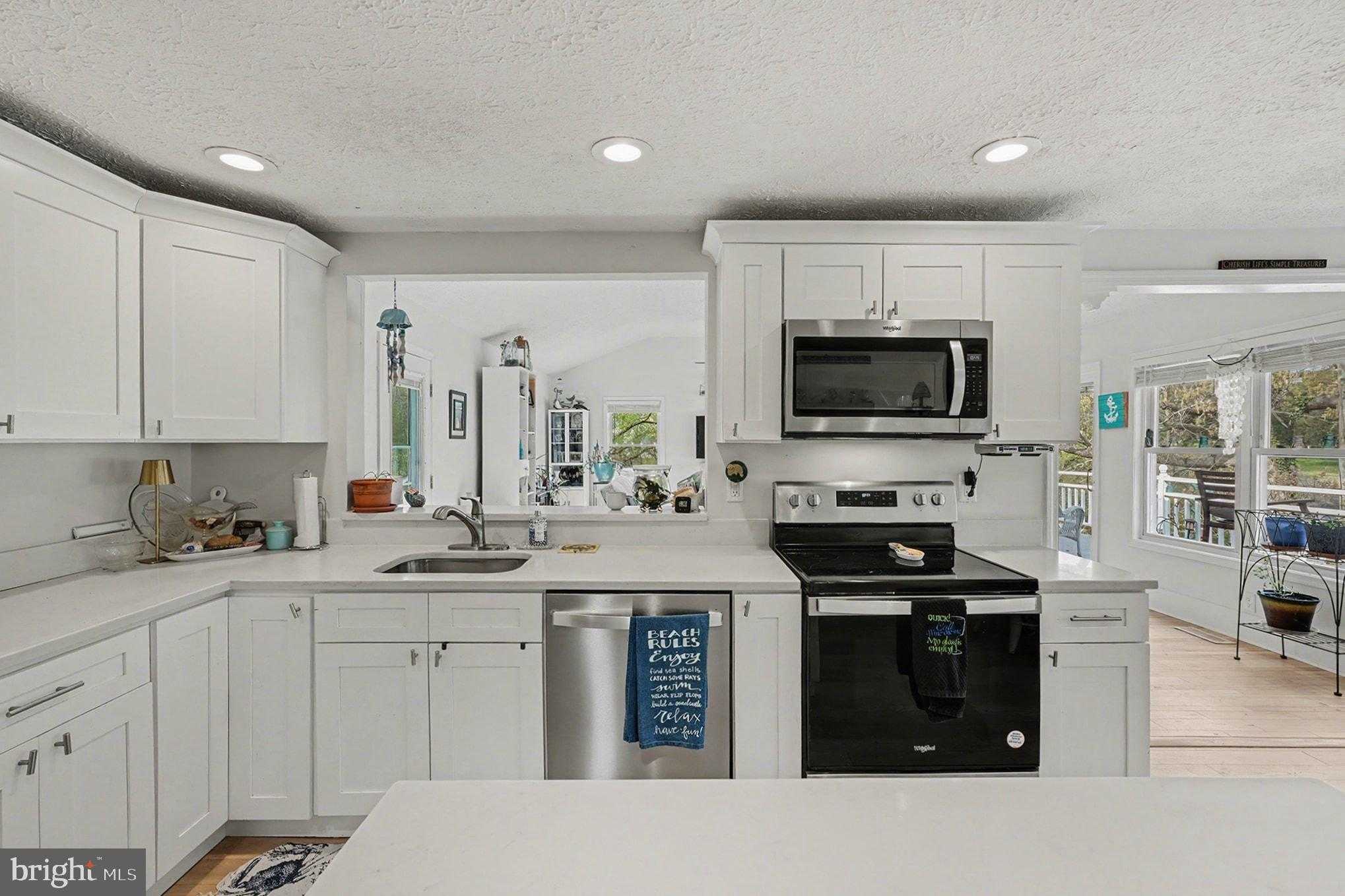 3400 Riverview Dr photo 8