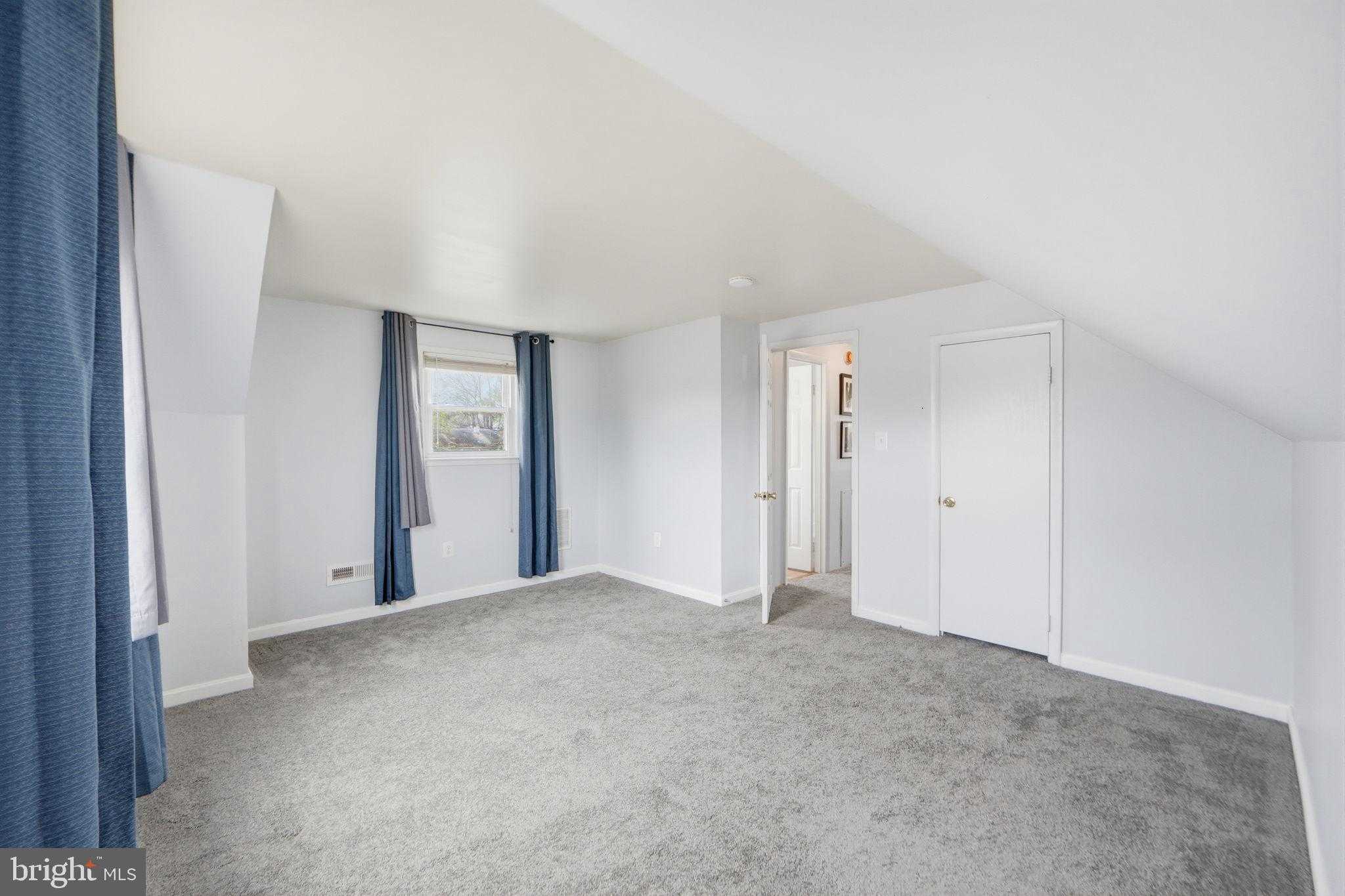 9313 Byron St photo 29