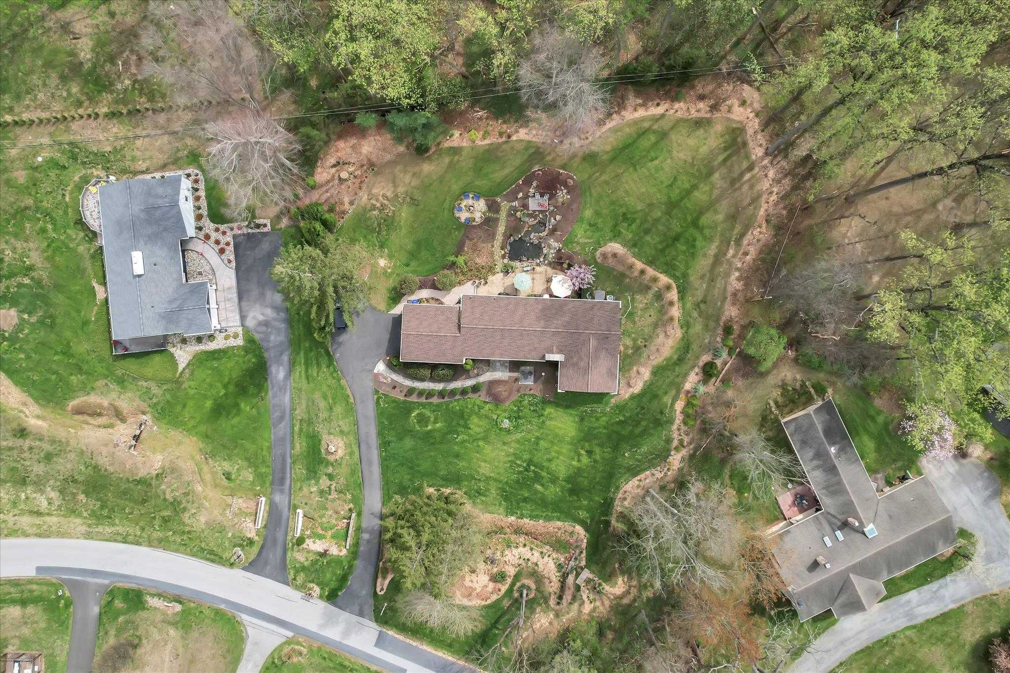 104 Unicorn Ln photo 11