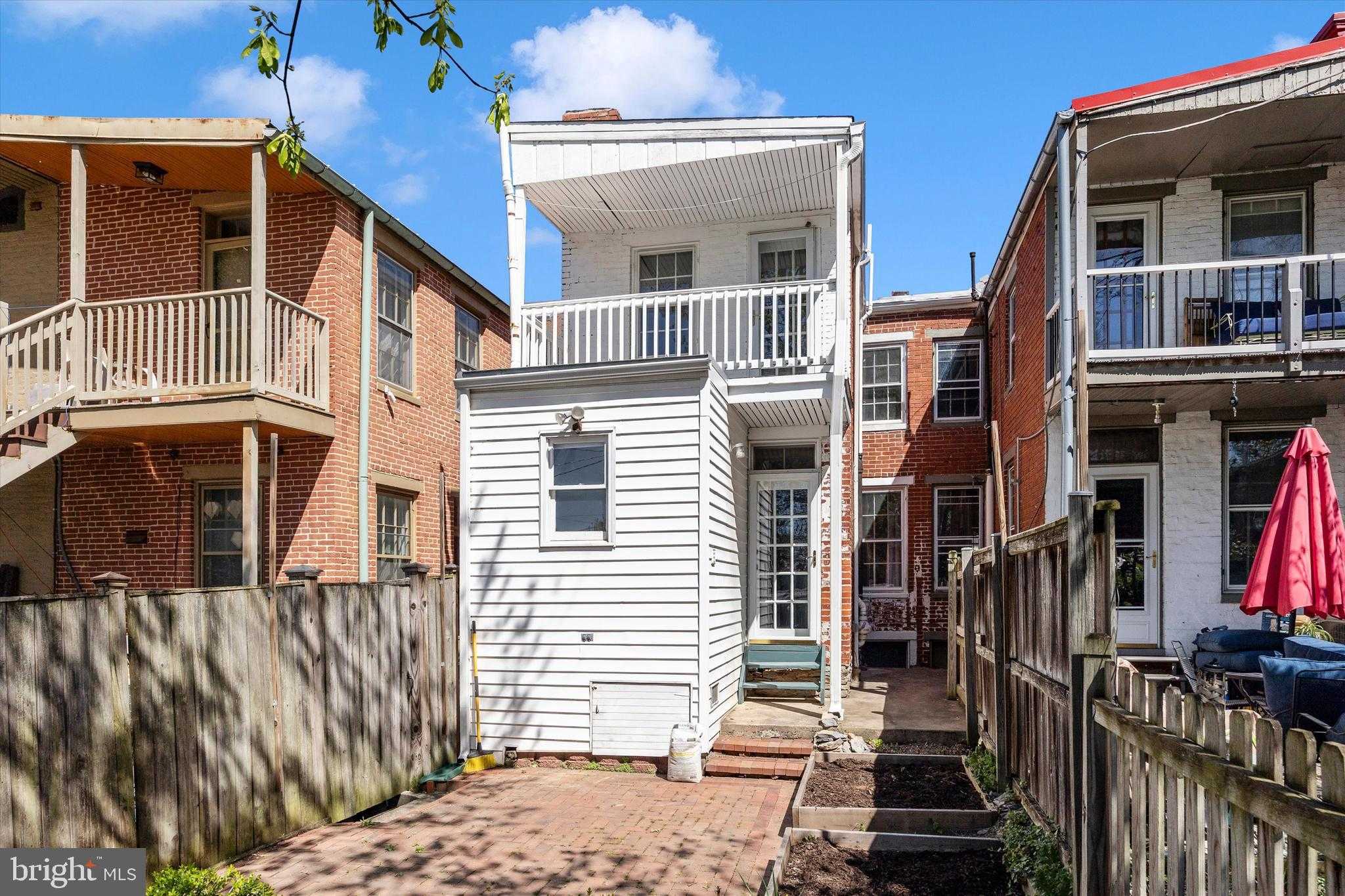 20 E 4th St photo 47