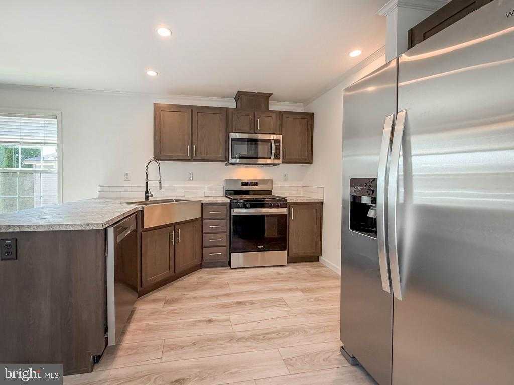 6304 Fuller Dr photo 3