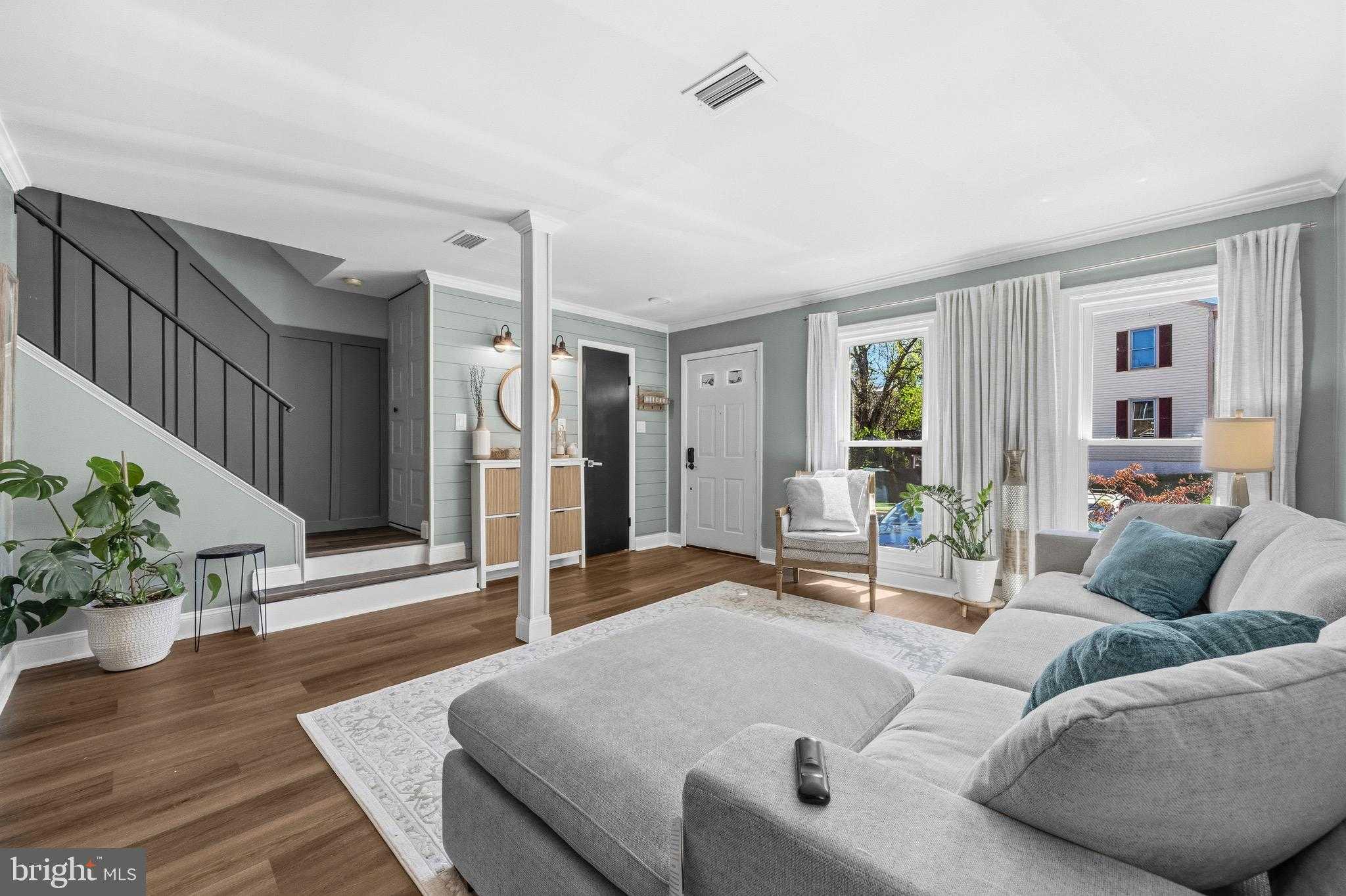 14206 Royal Oak Ln photo 8