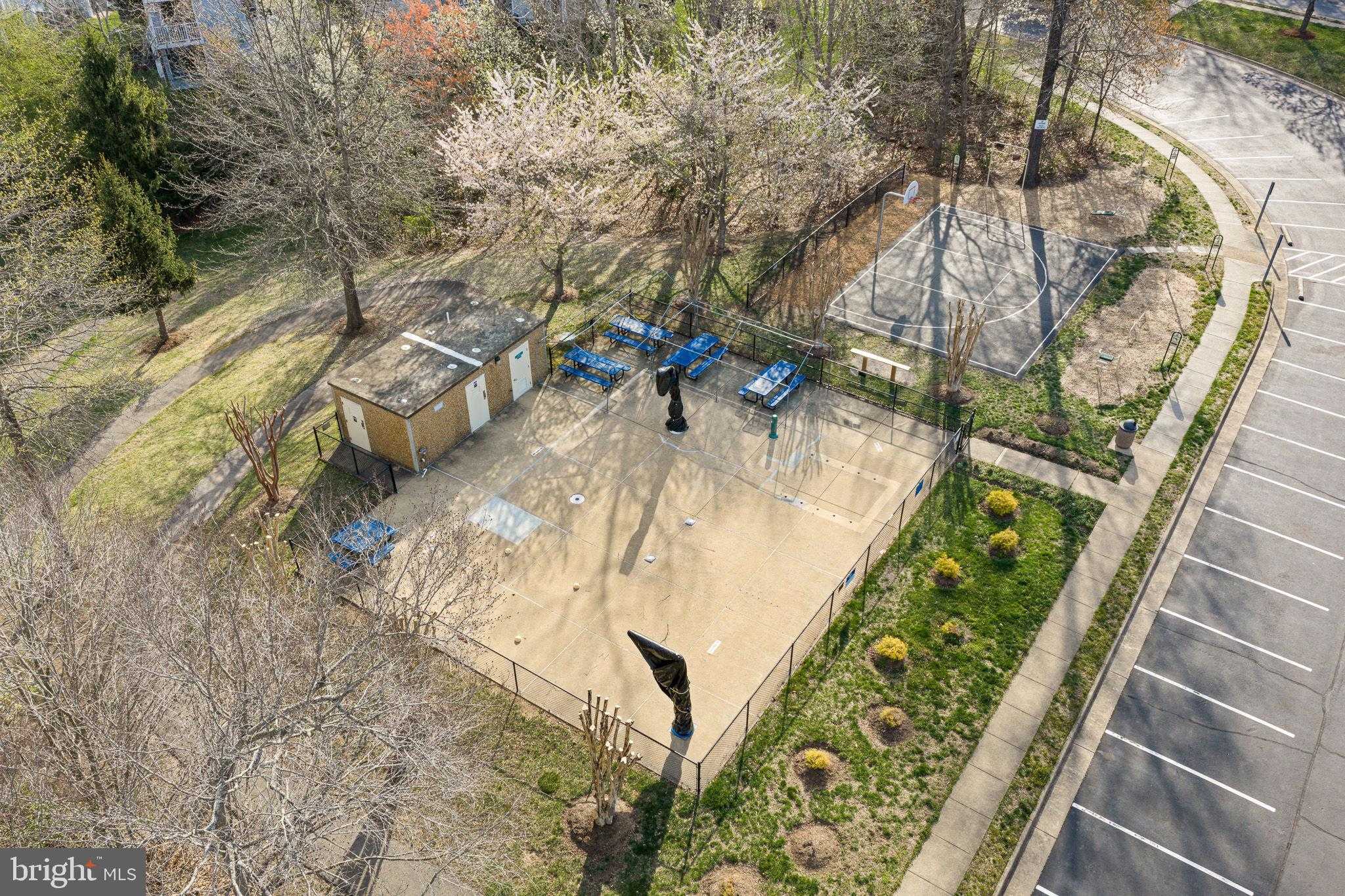 11712 Tolson Pl Apt 304 photo 18