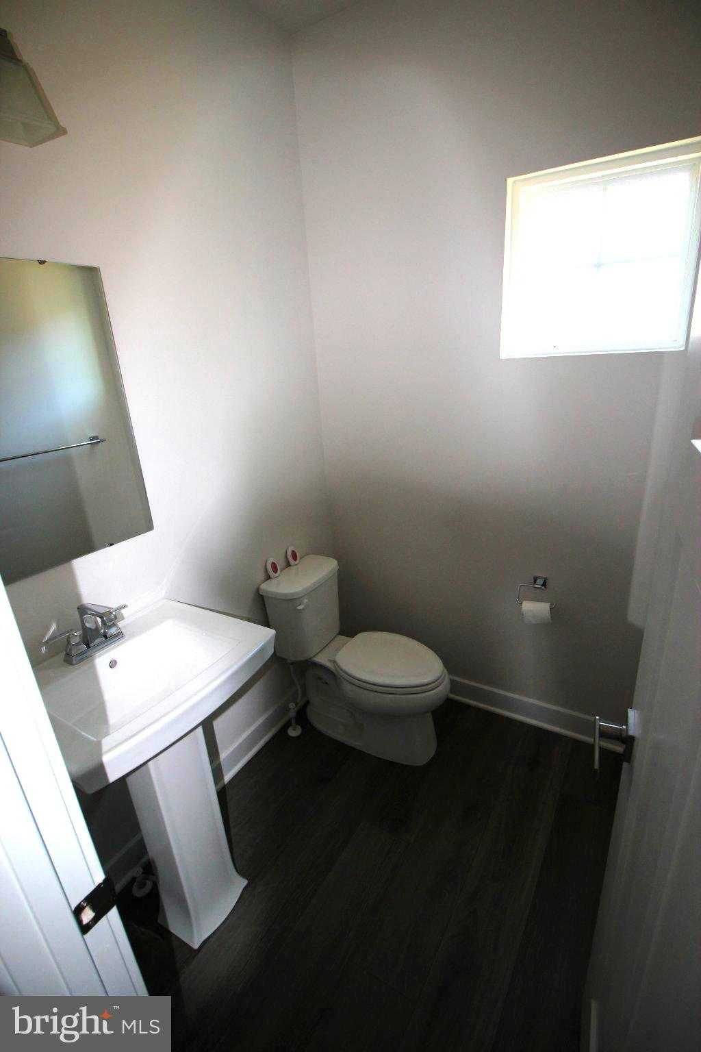 302 Pima CT photo 16