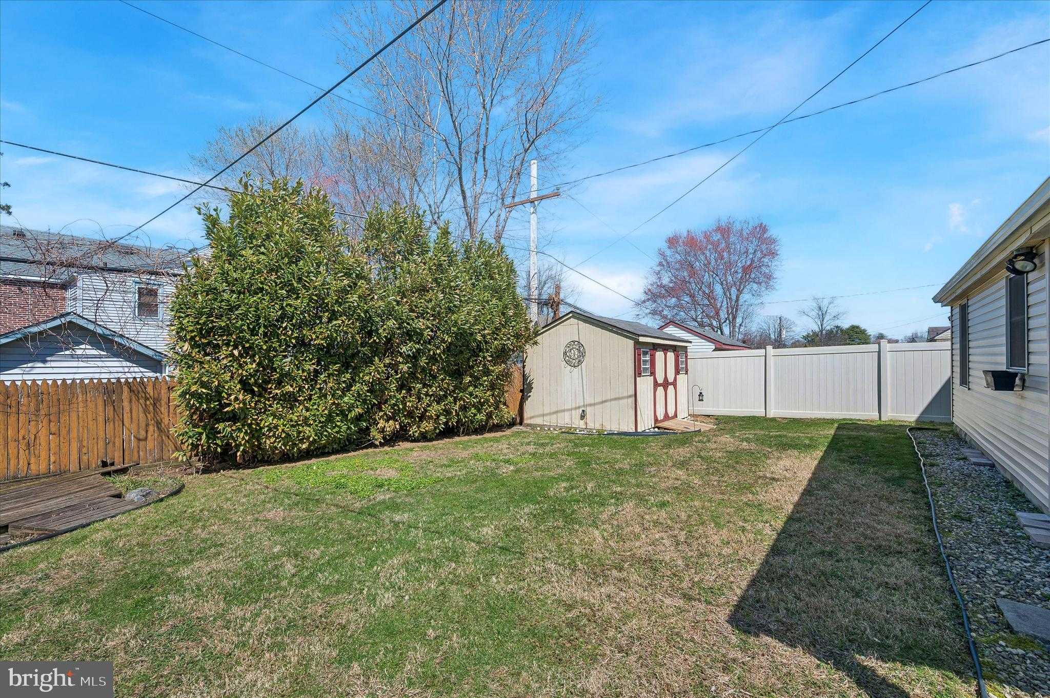 206 Oxford Hill Ln photo 25