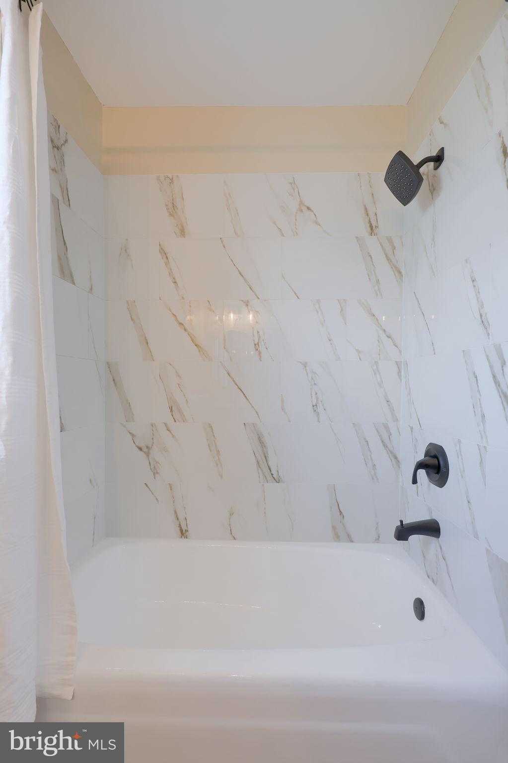 561 Burrowes Ave photo 22