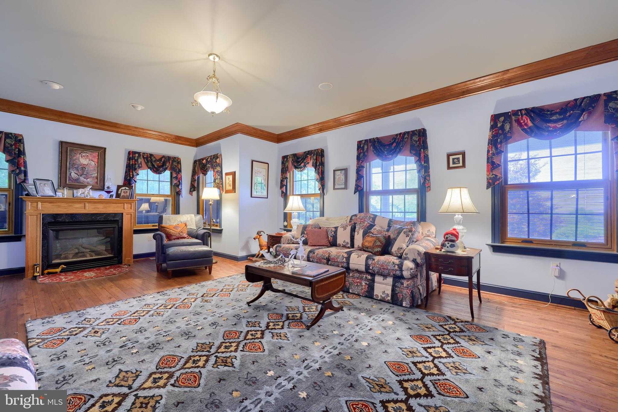 310 Mail Route Rd photo 16