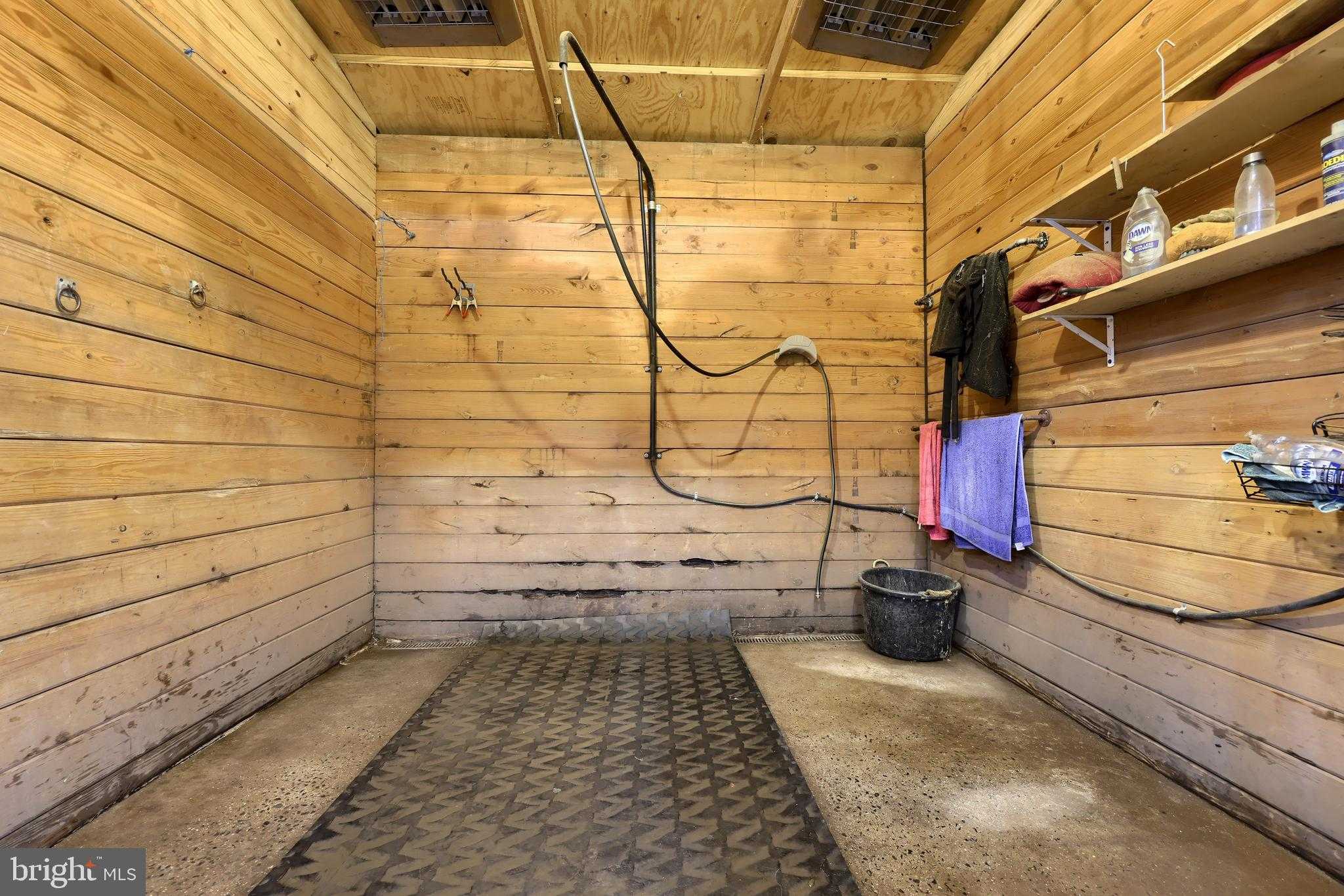 310 Mail Route Rd photo 32