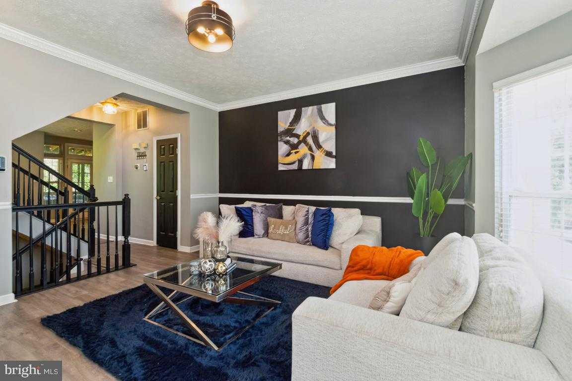 330 Timberbrook CT photo 6