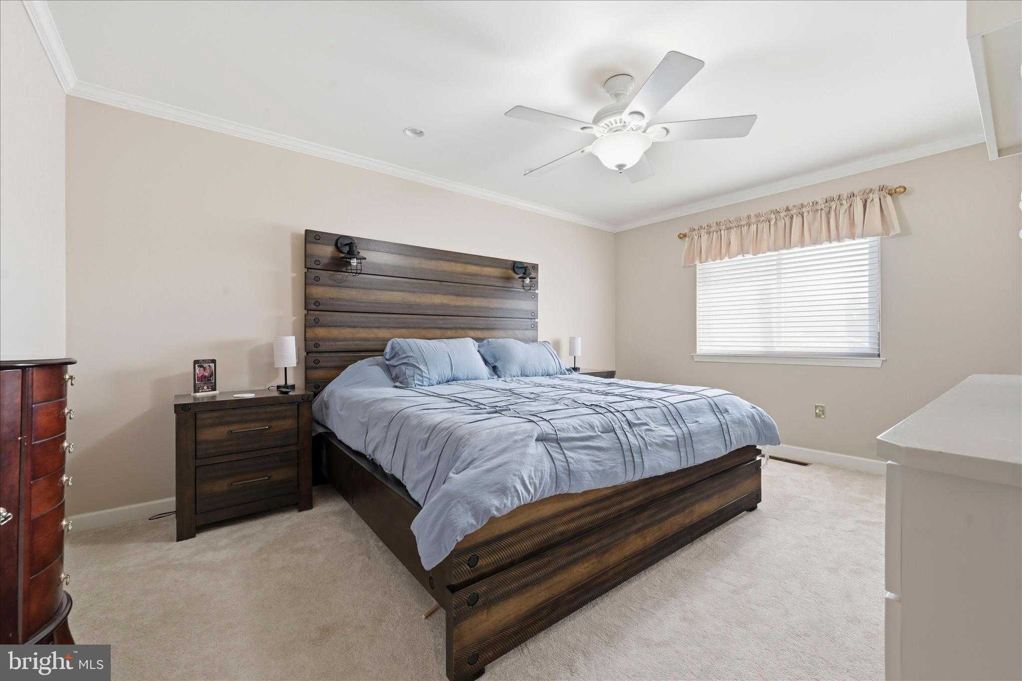 1001 Village Rd photo 16