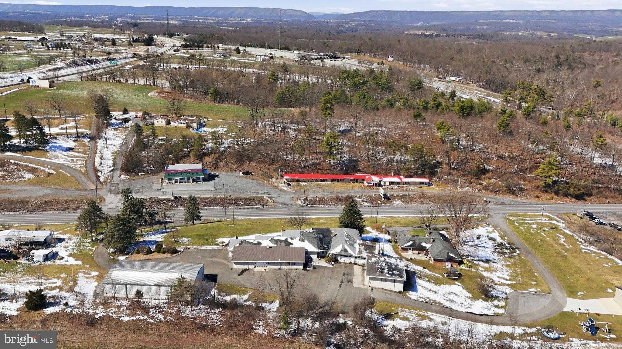 501 S Breezewood Rd photo 9