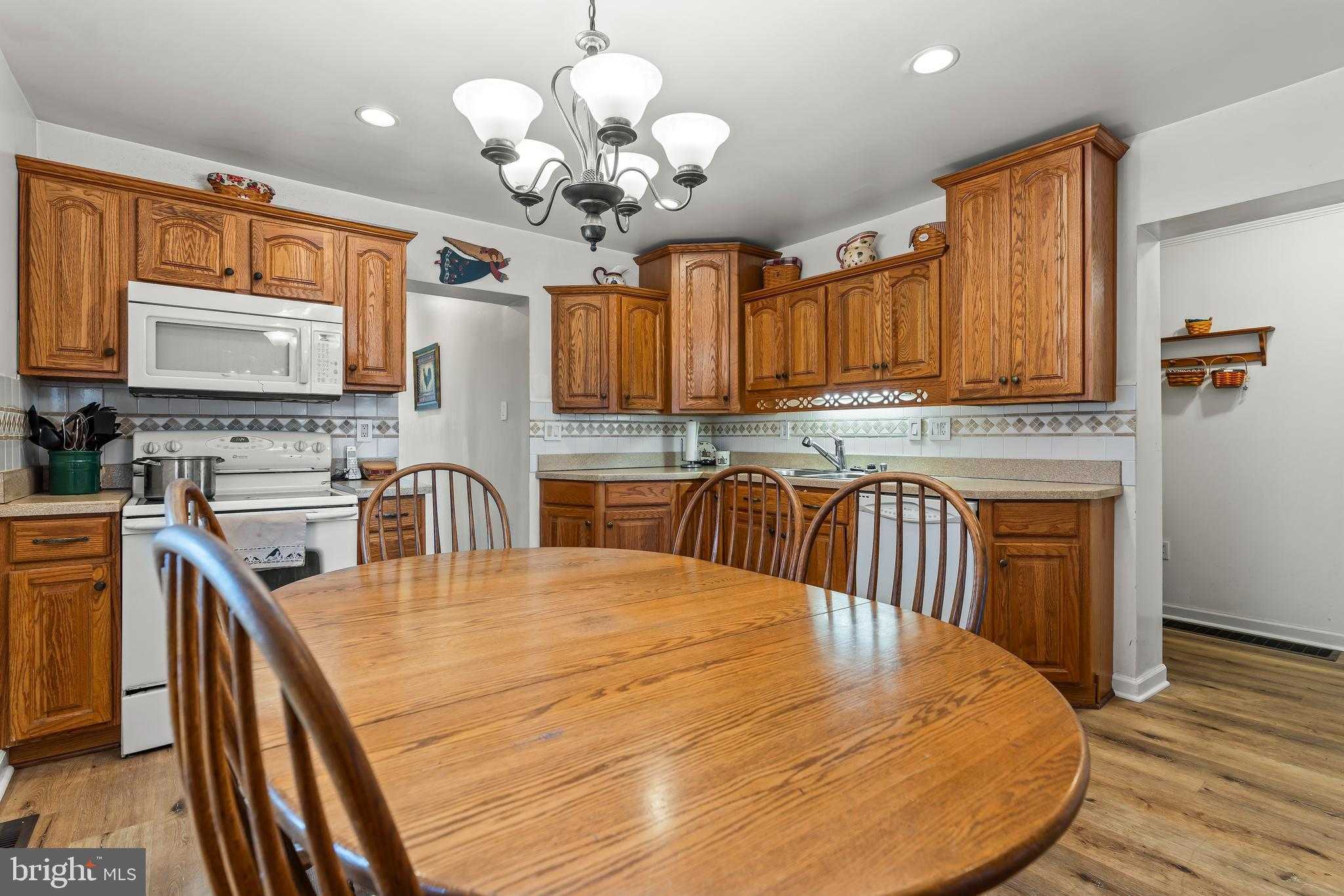 425 S Artizan St photo 13