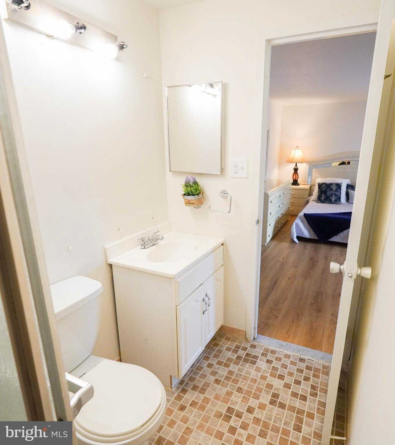 19014 Montgomery Village Ave photo 15