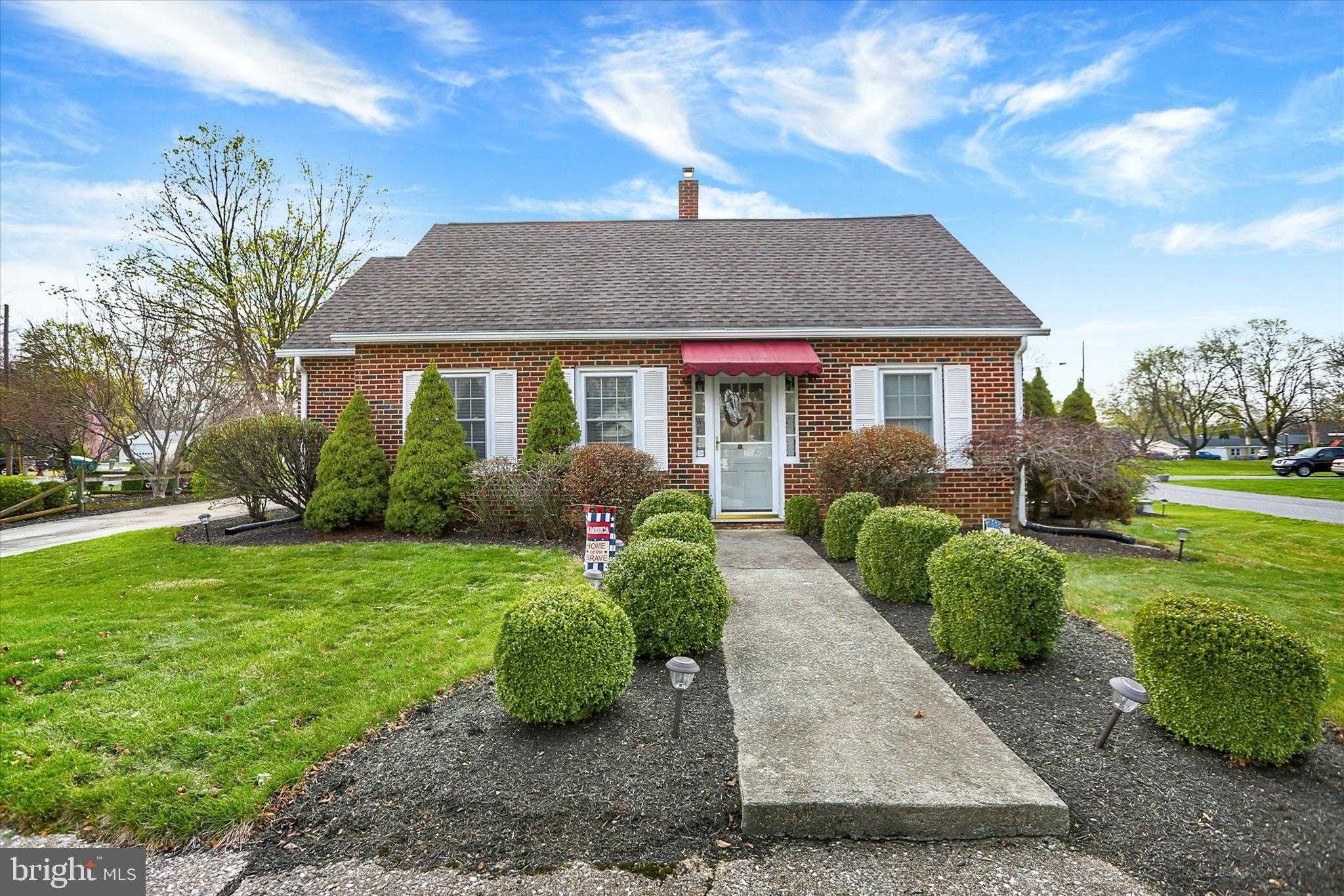 607 Woodland Ave photo 2