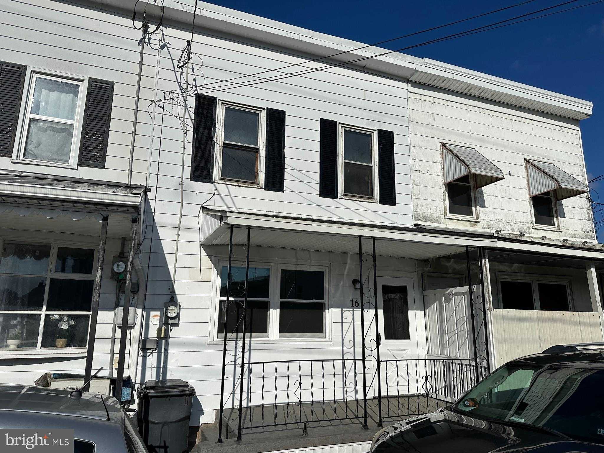 16 Spruce St, Branchdale