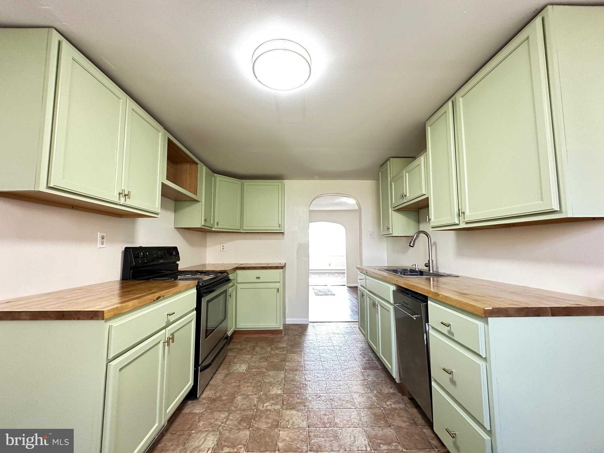 16 Spruce St photo 18