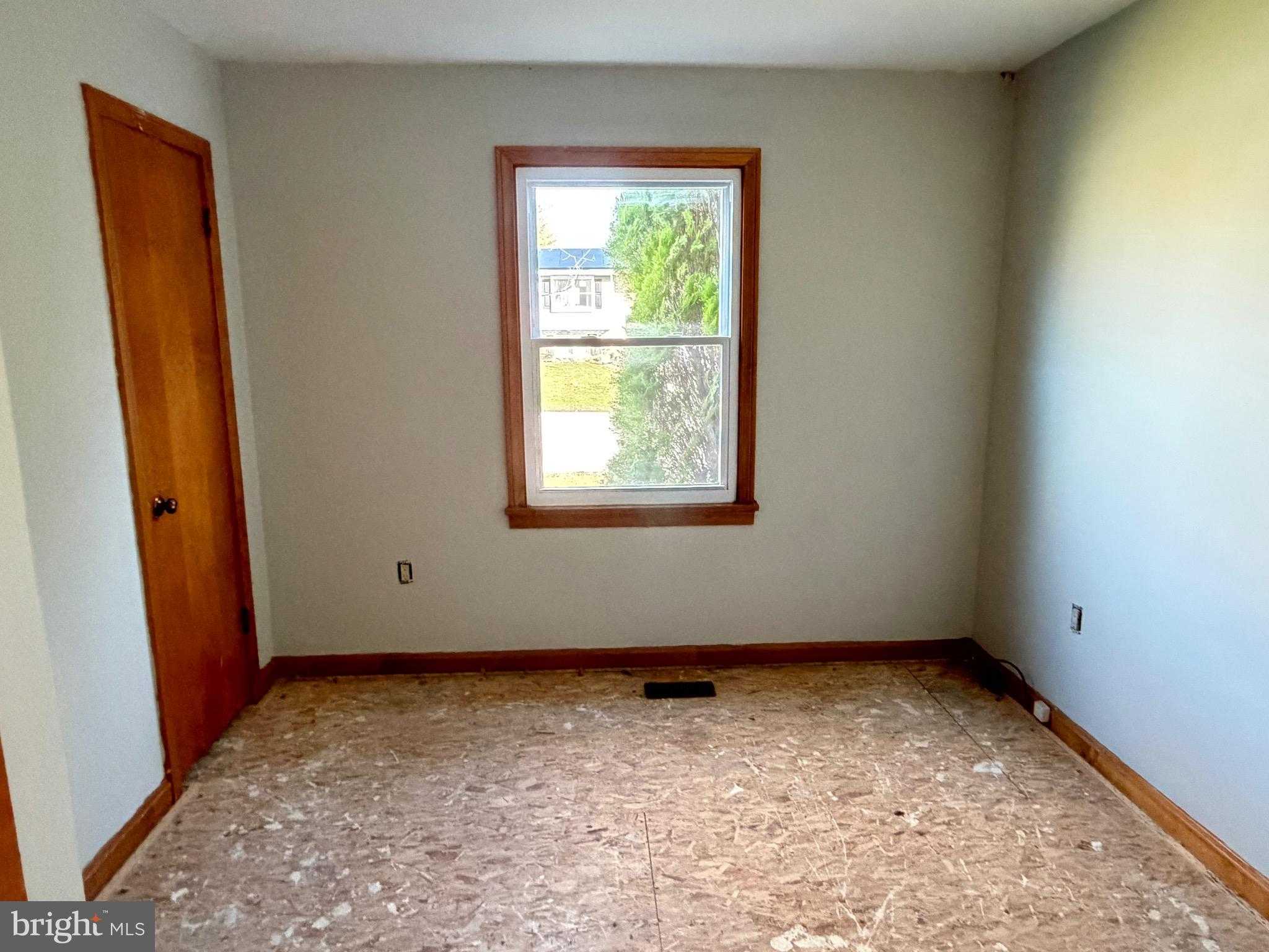 8 Wheatfield Dr photo 19