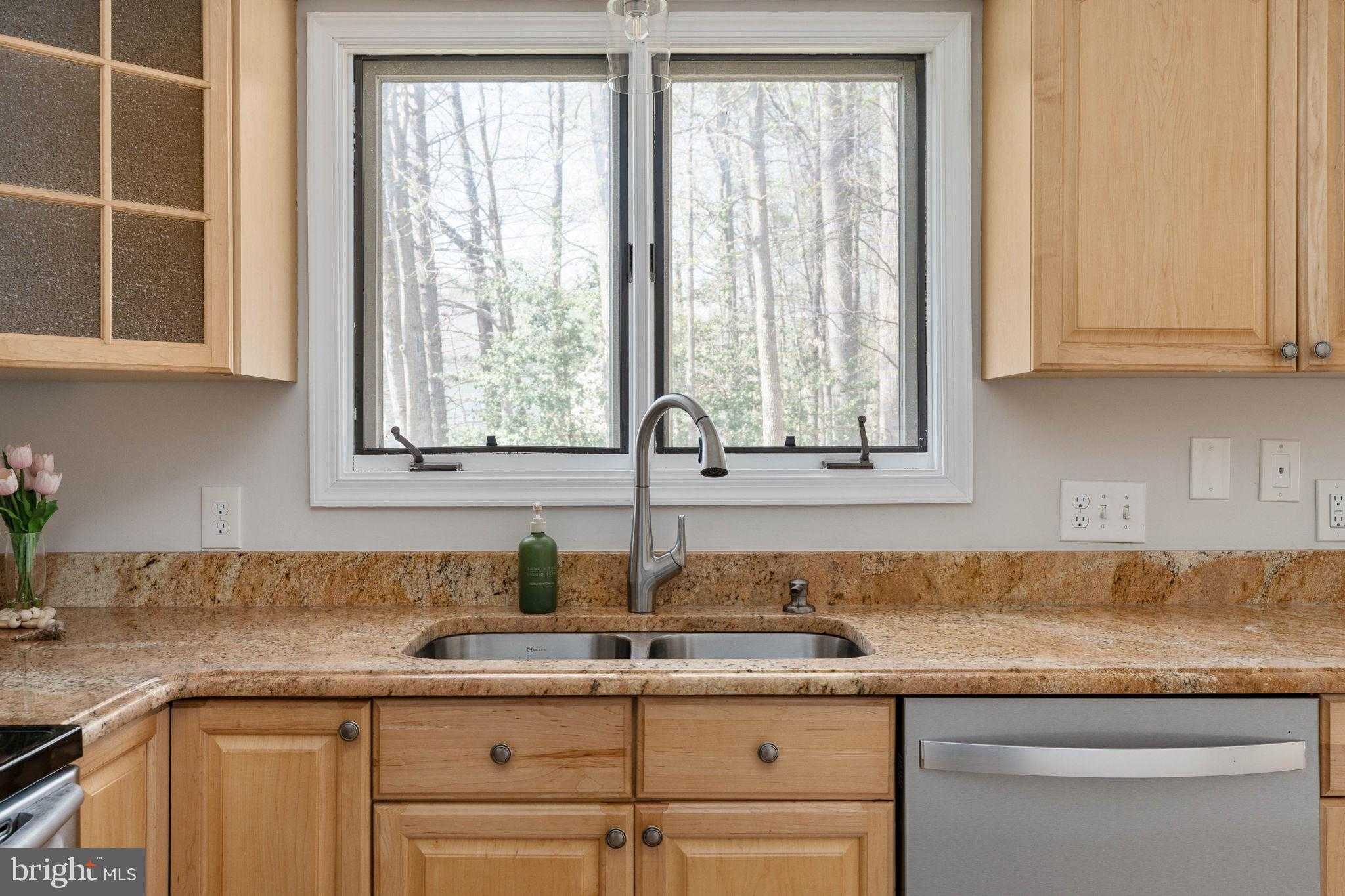 112 Barbara Ann Dr photo 31