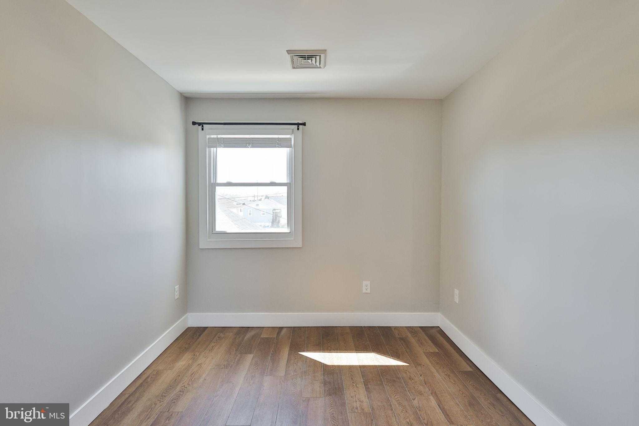 1437 Keilman Ave photo 49