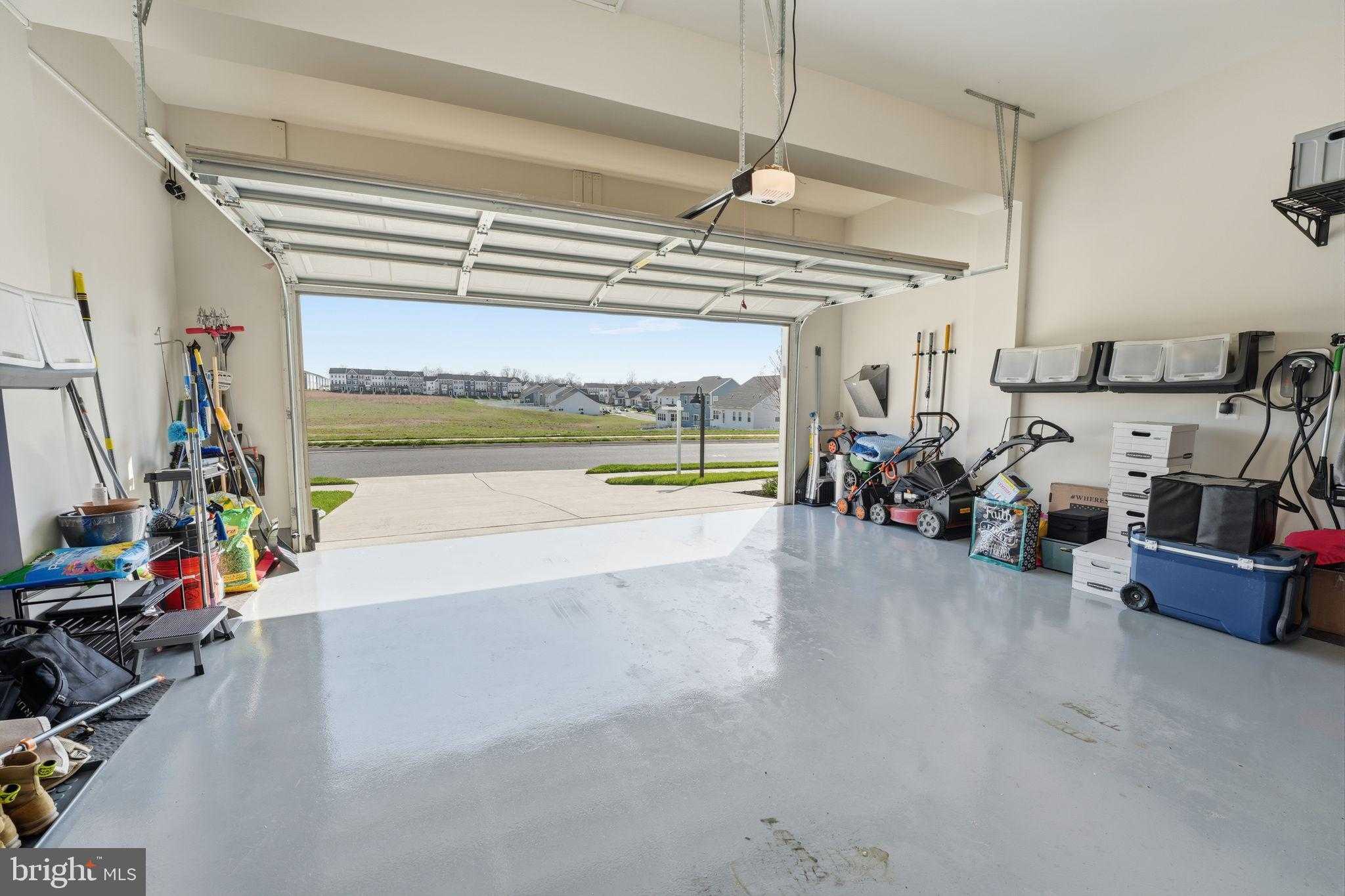 2012 Armstrong Ter photo 55