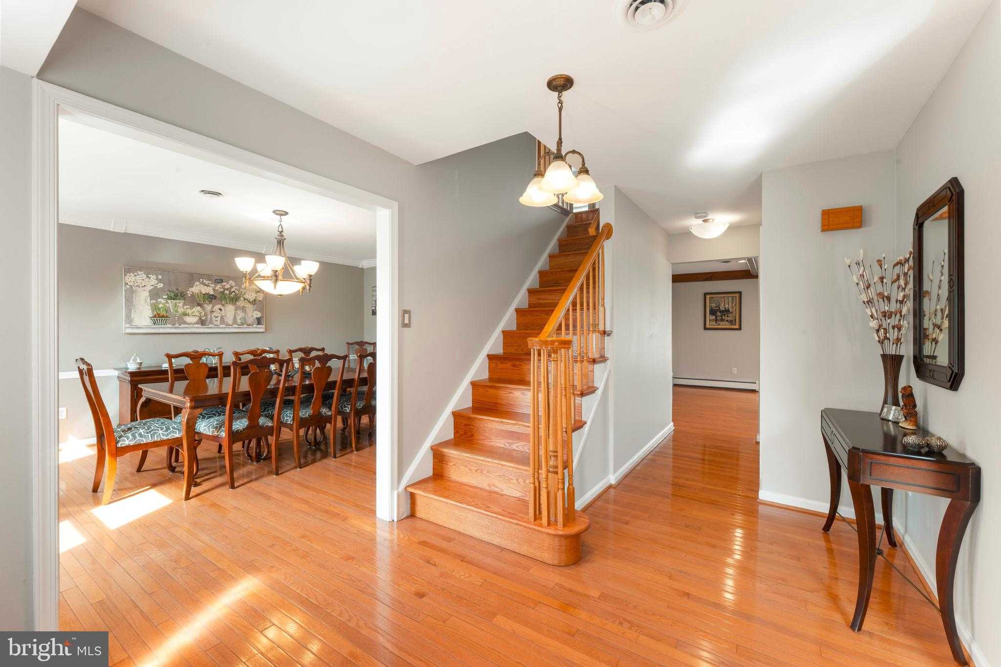 218 Fox Hollow Dr photo 9