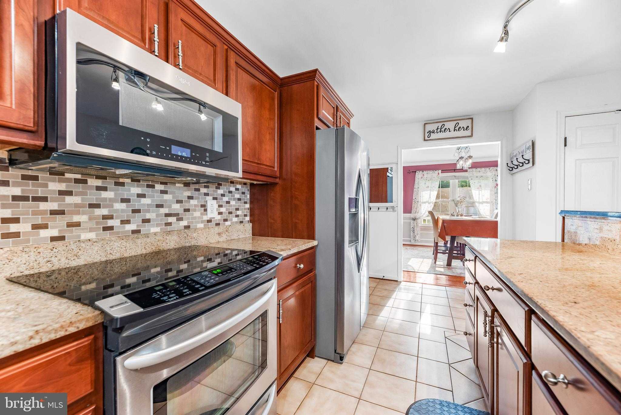 45416 Buttercup Ln photo 10