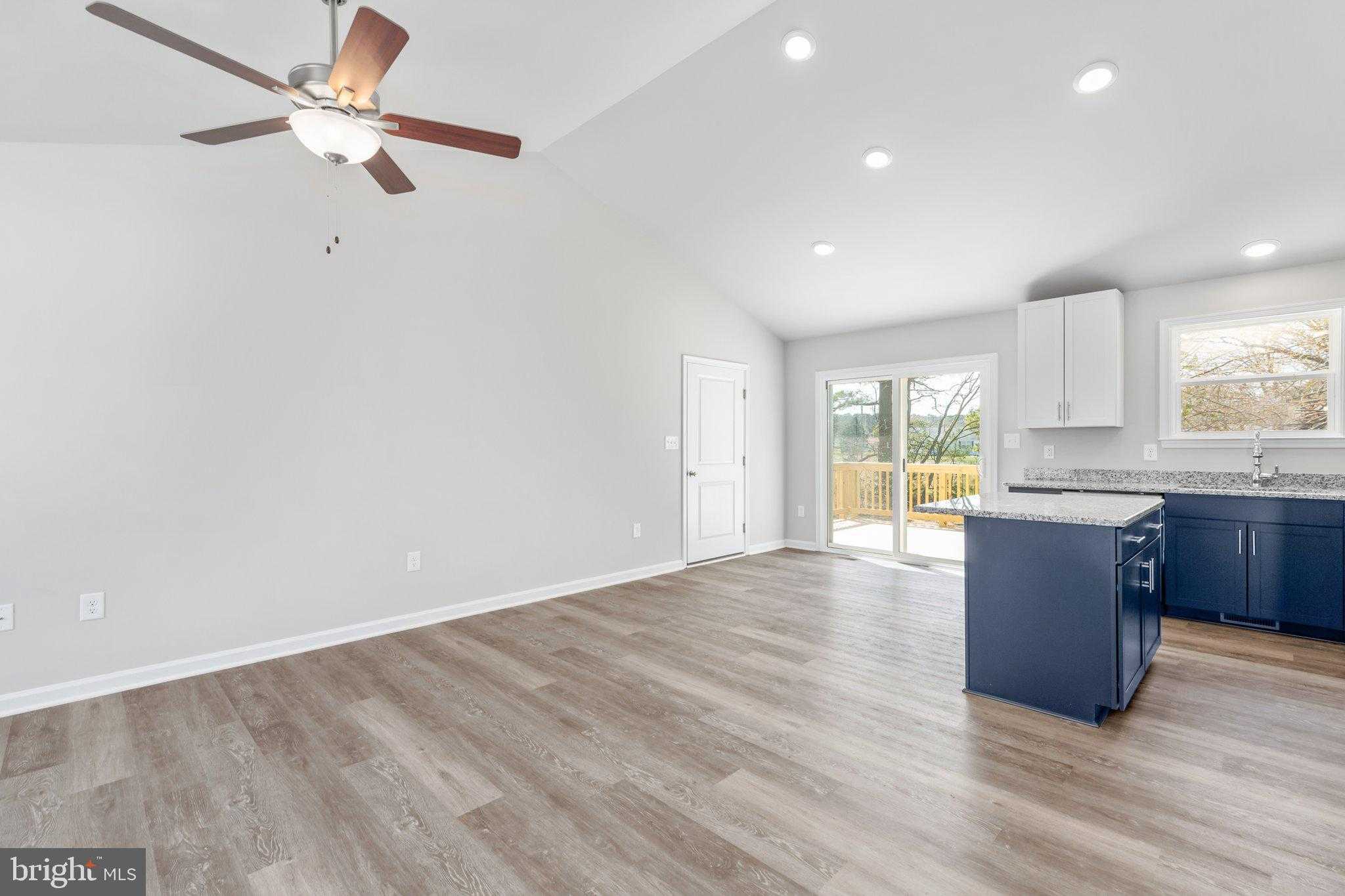 10 Azalea Way photo 4