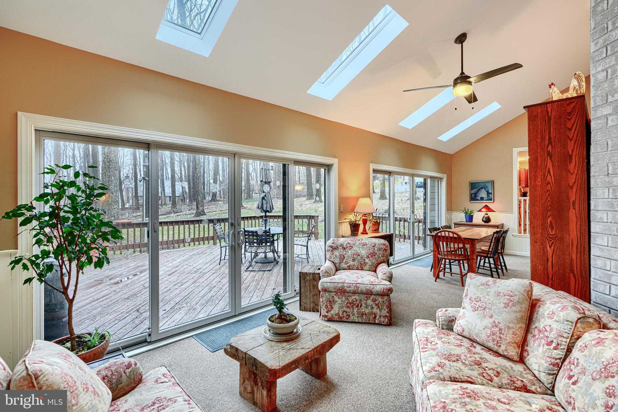 3931 Deer Park CT photo 10