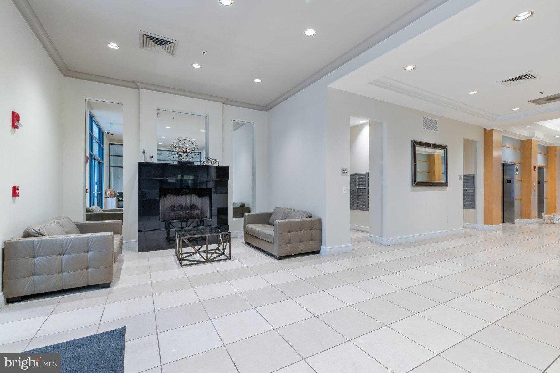 414 Water St Apt 2512 photo 38