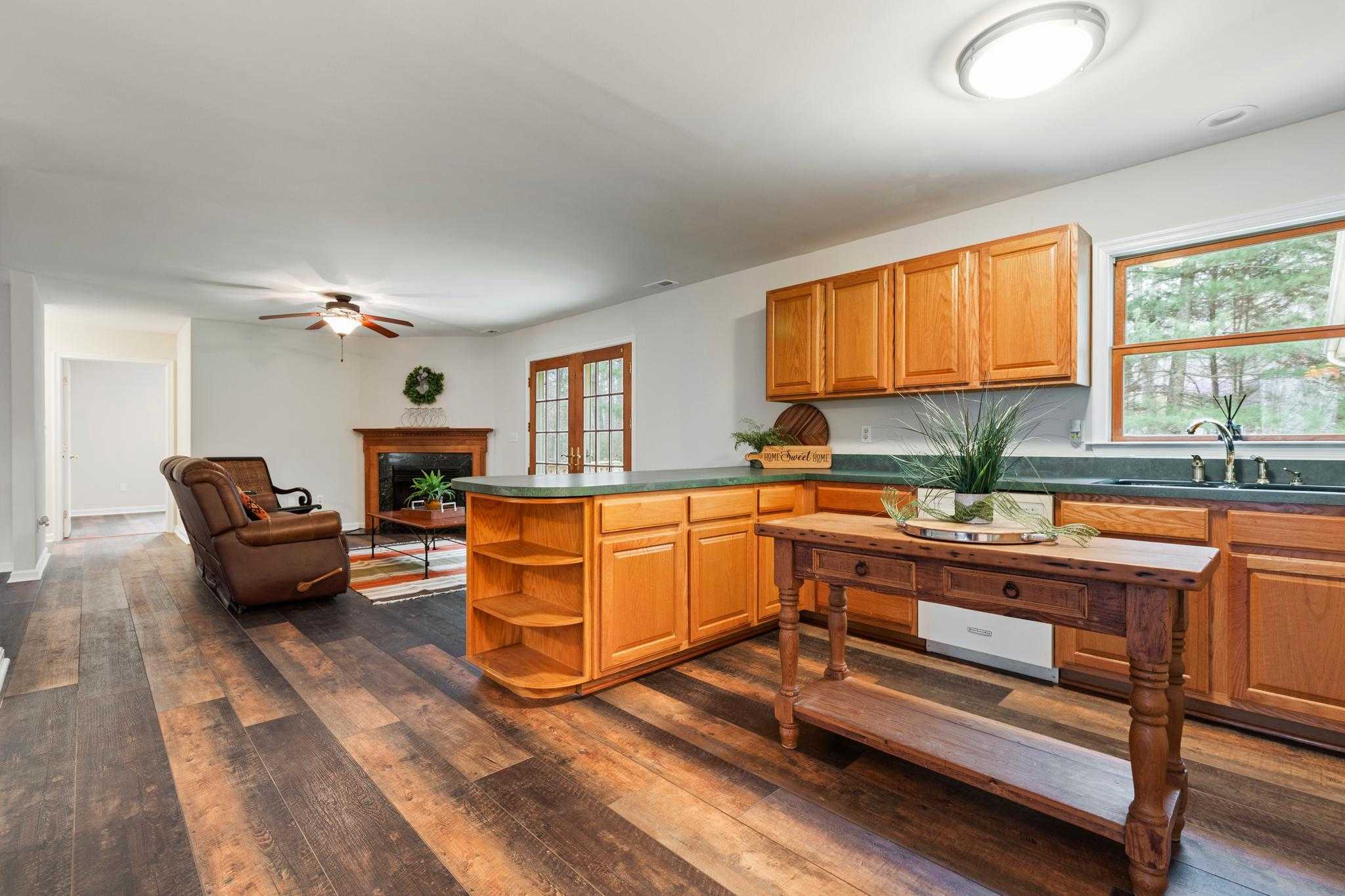 9373 Walden Ln, Marshall