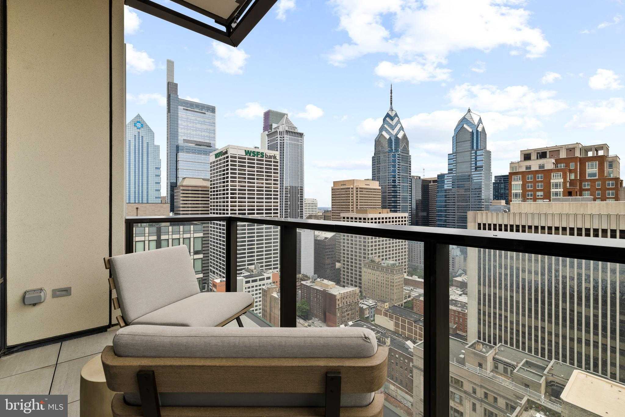 1911 Walnut St photo 19