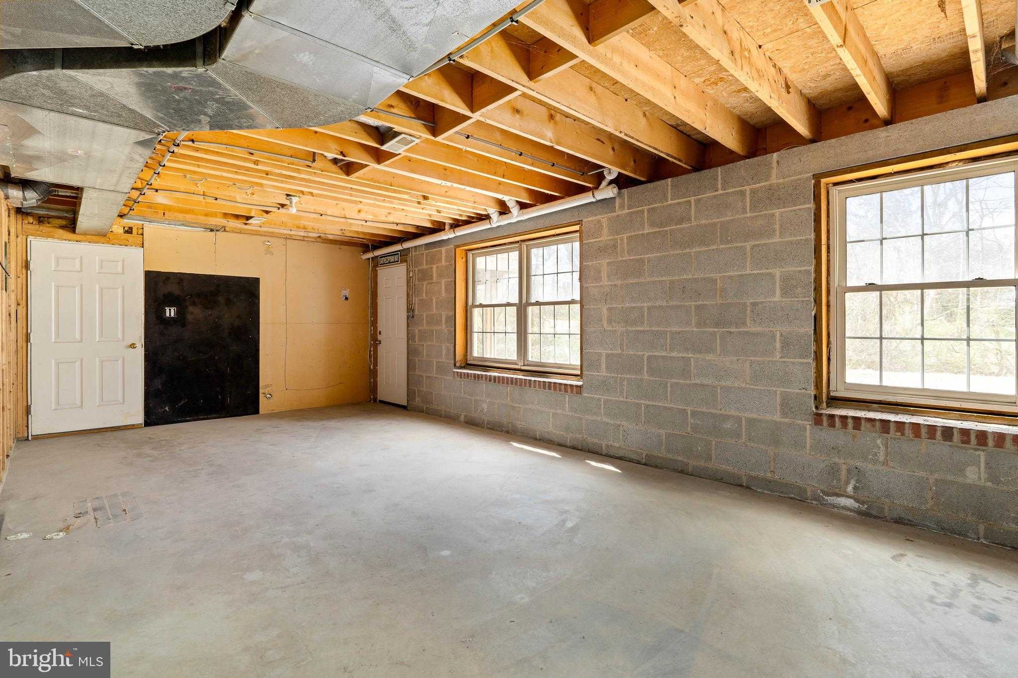 114 Creswell Ave photo 25