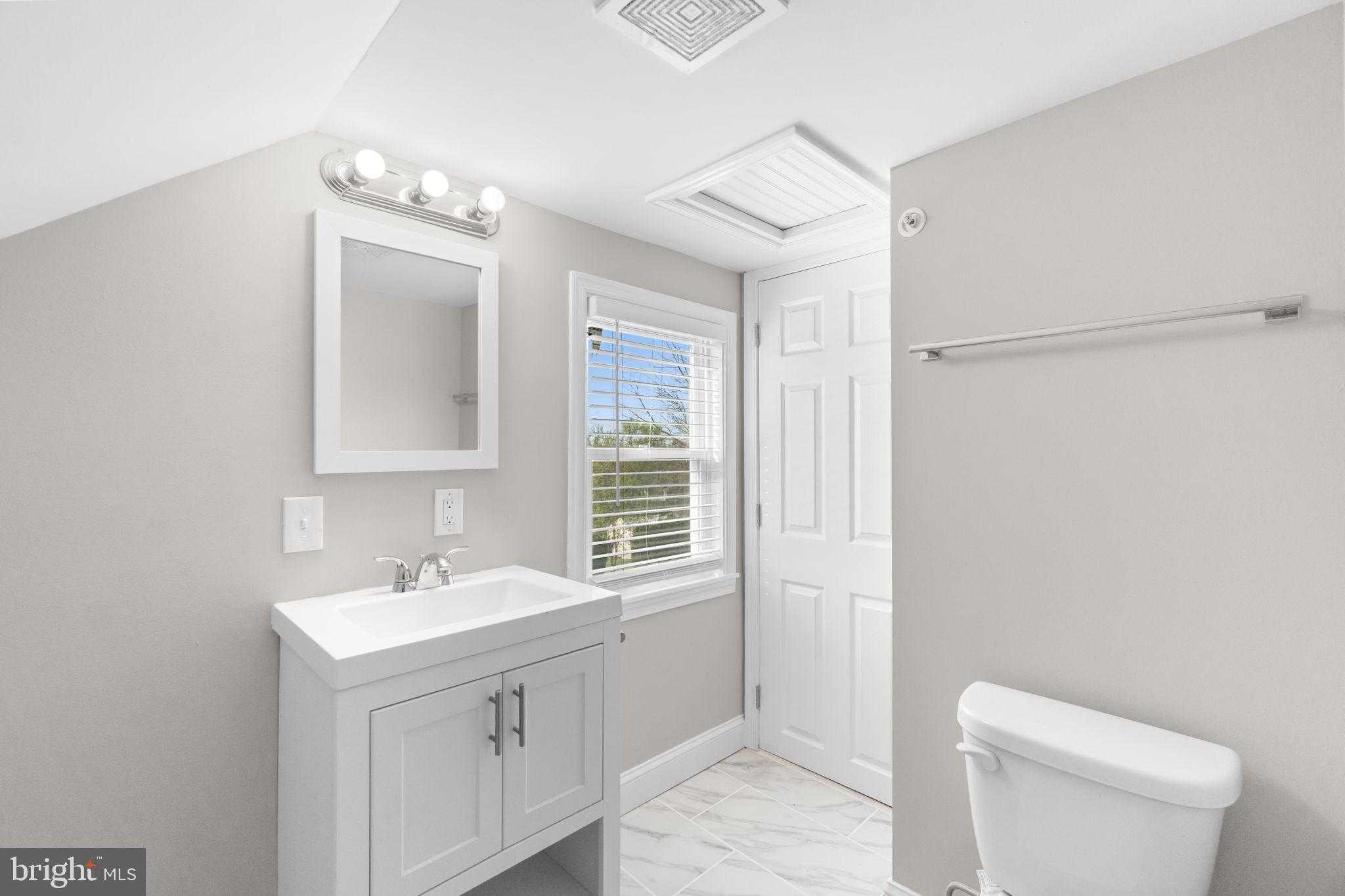 6540 Church St photo 24