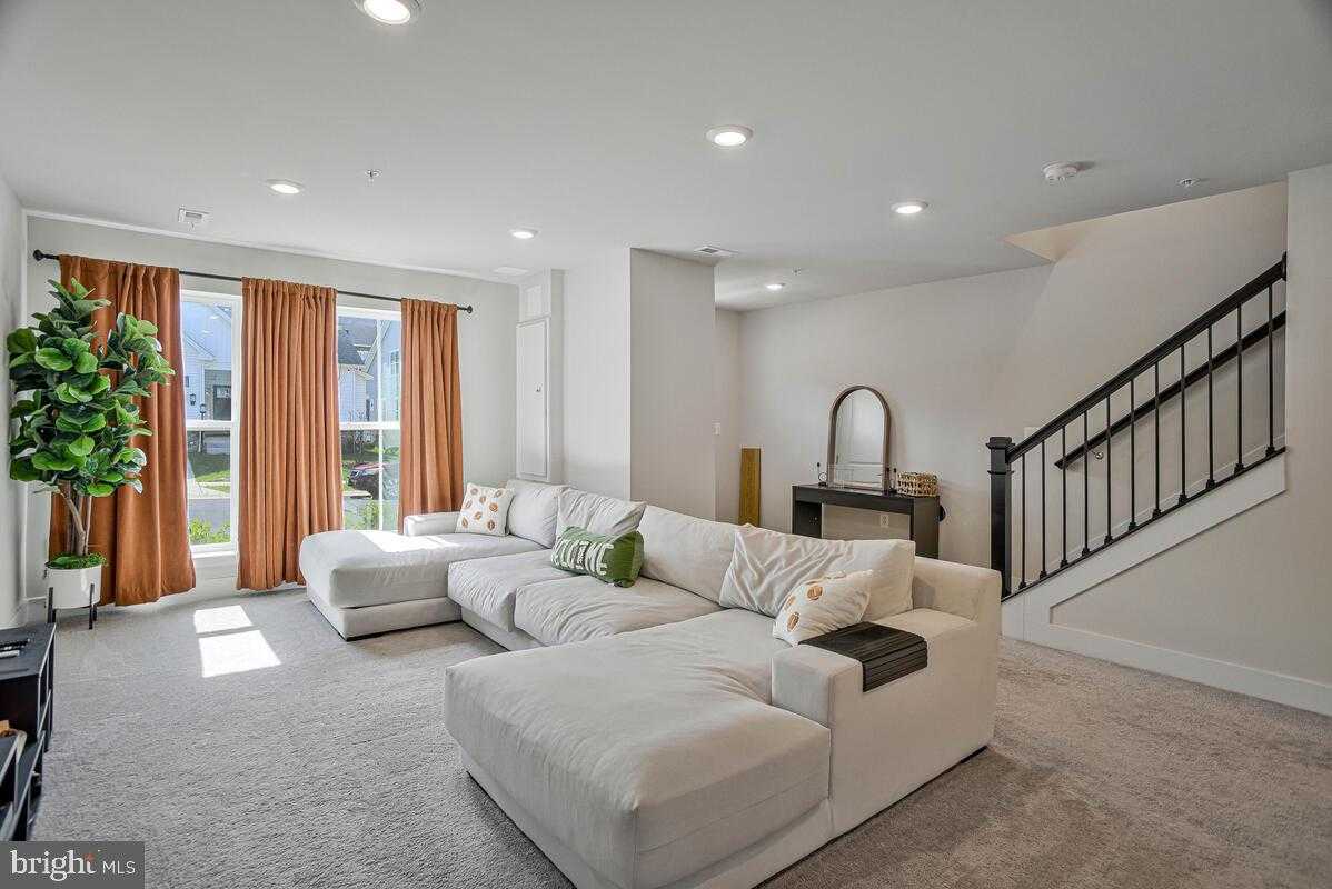 11521 Charlotte Bronte Ln photo 9