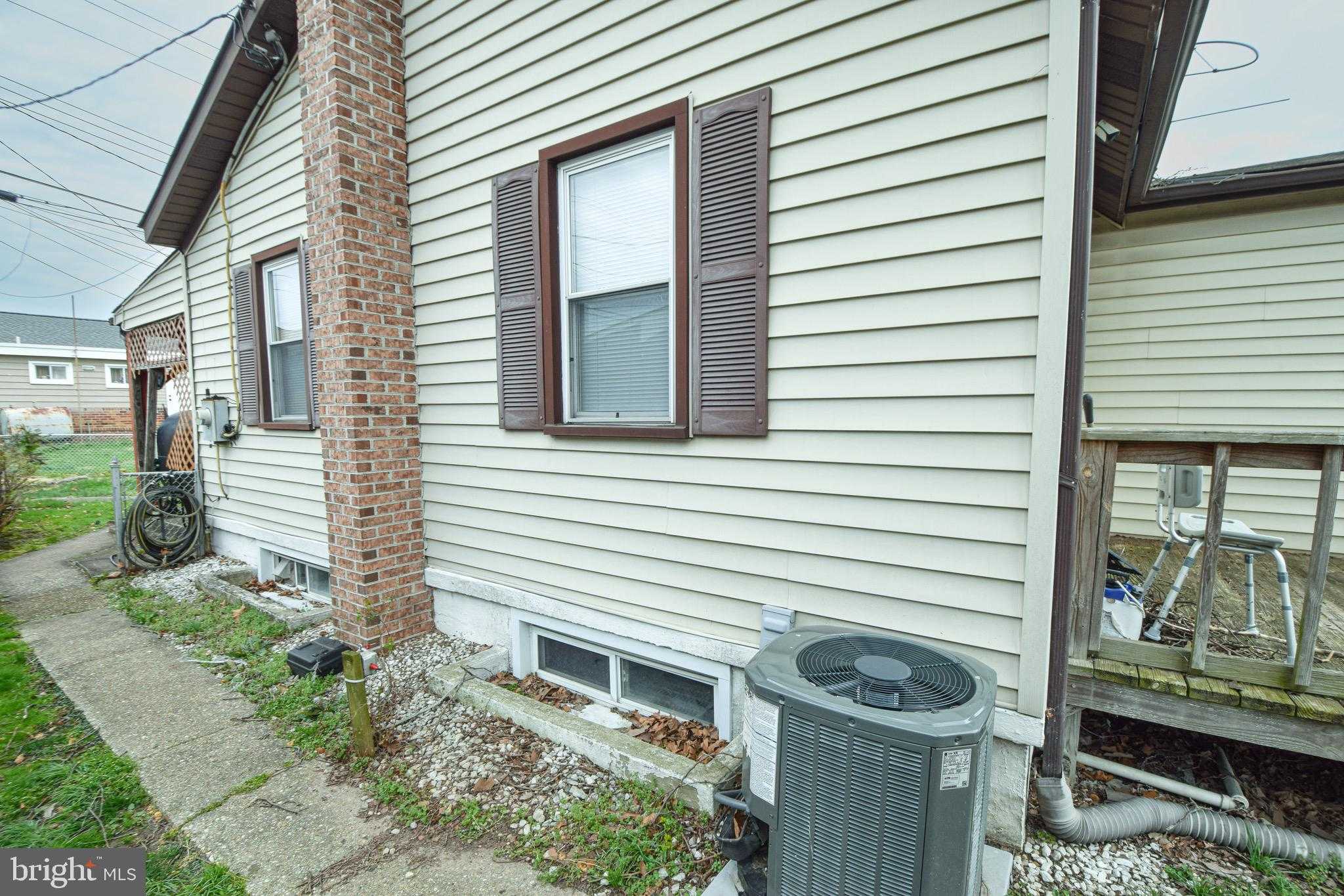 21 Right Aileron photo 29