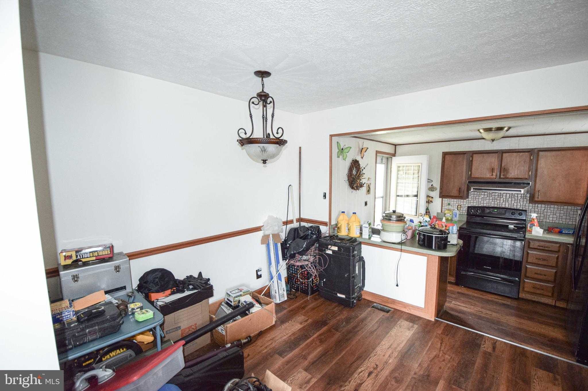 21 Right Aileron photo 3